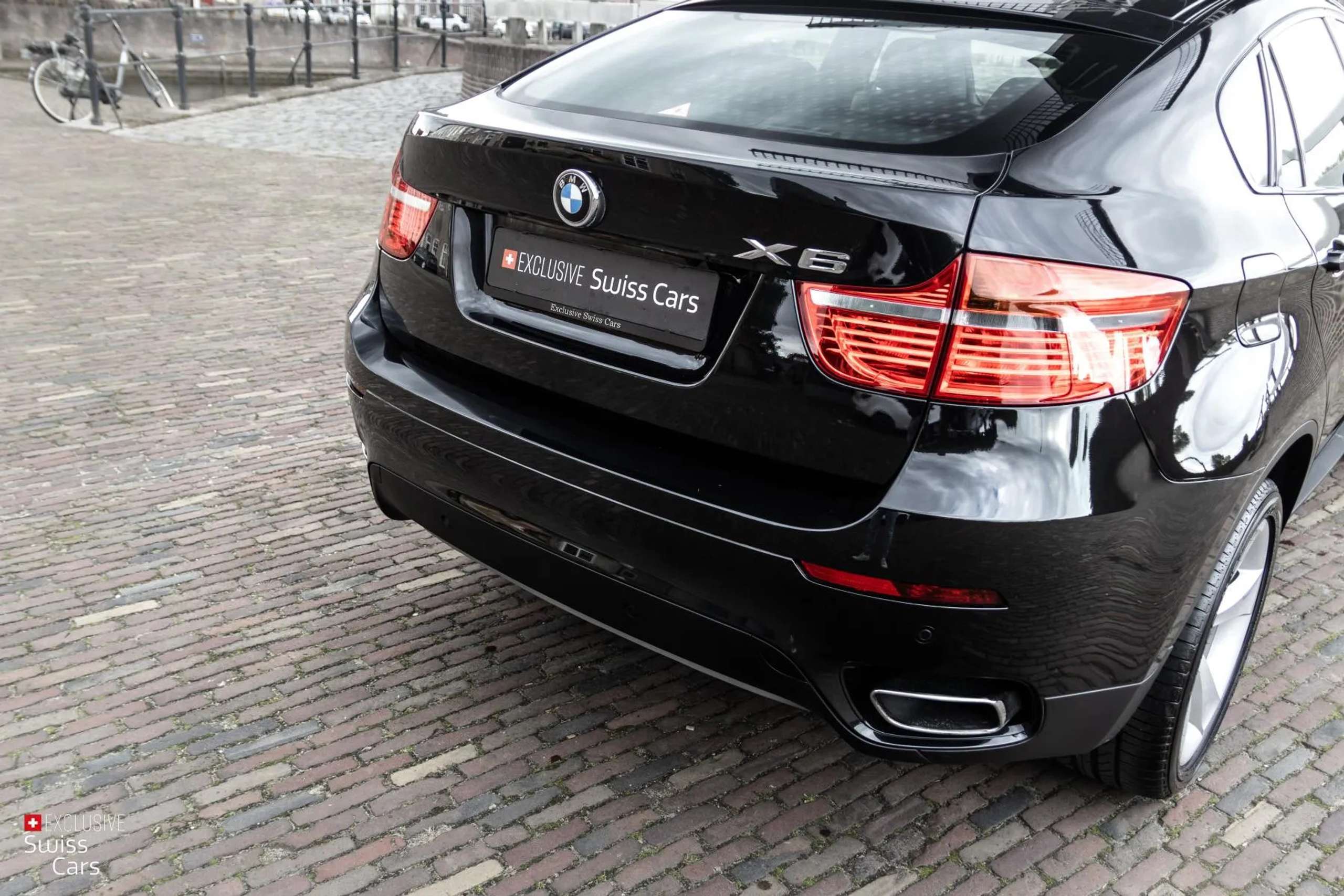 BMW - X6