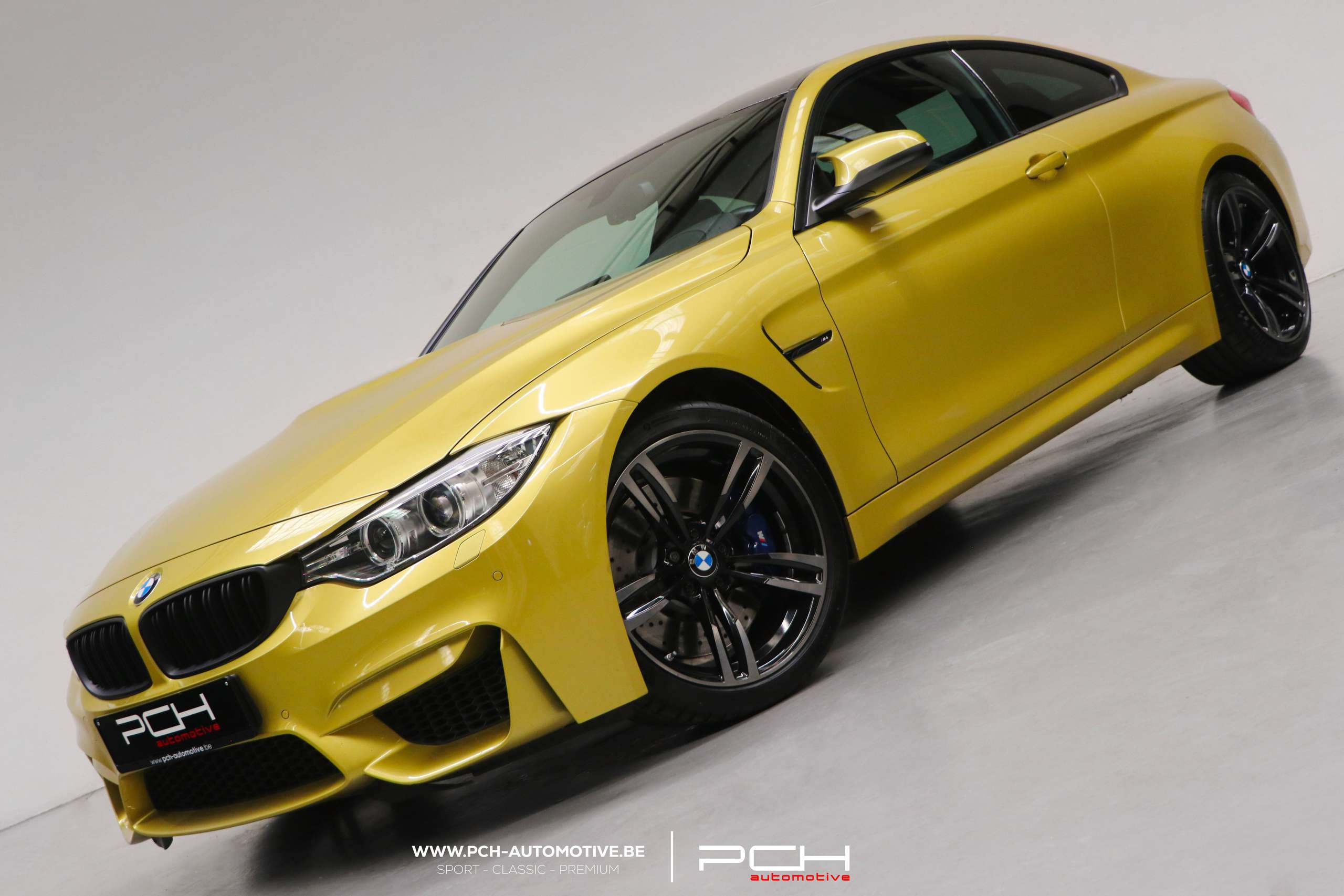 BMW - M4