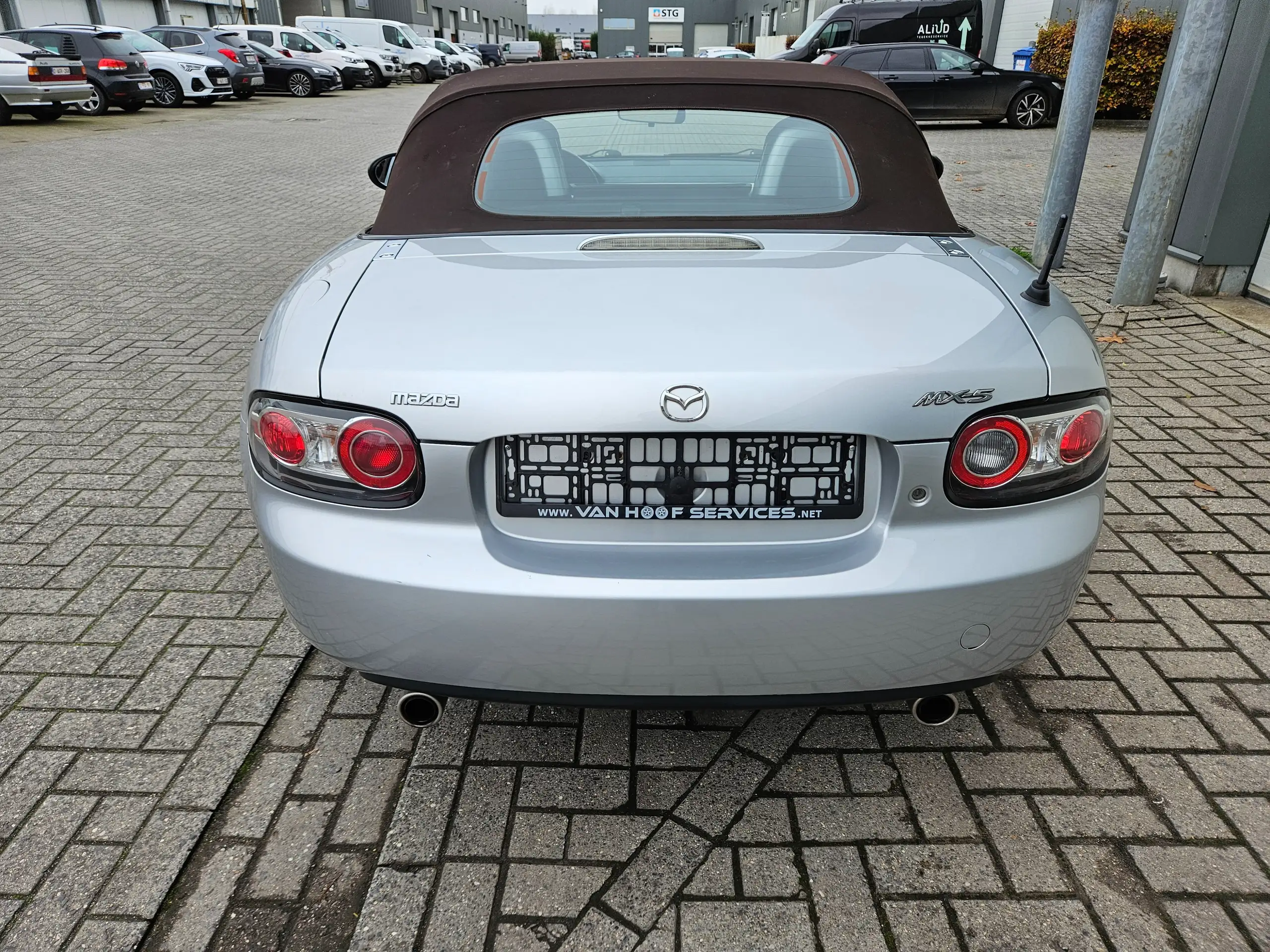 Mazda - MX-5