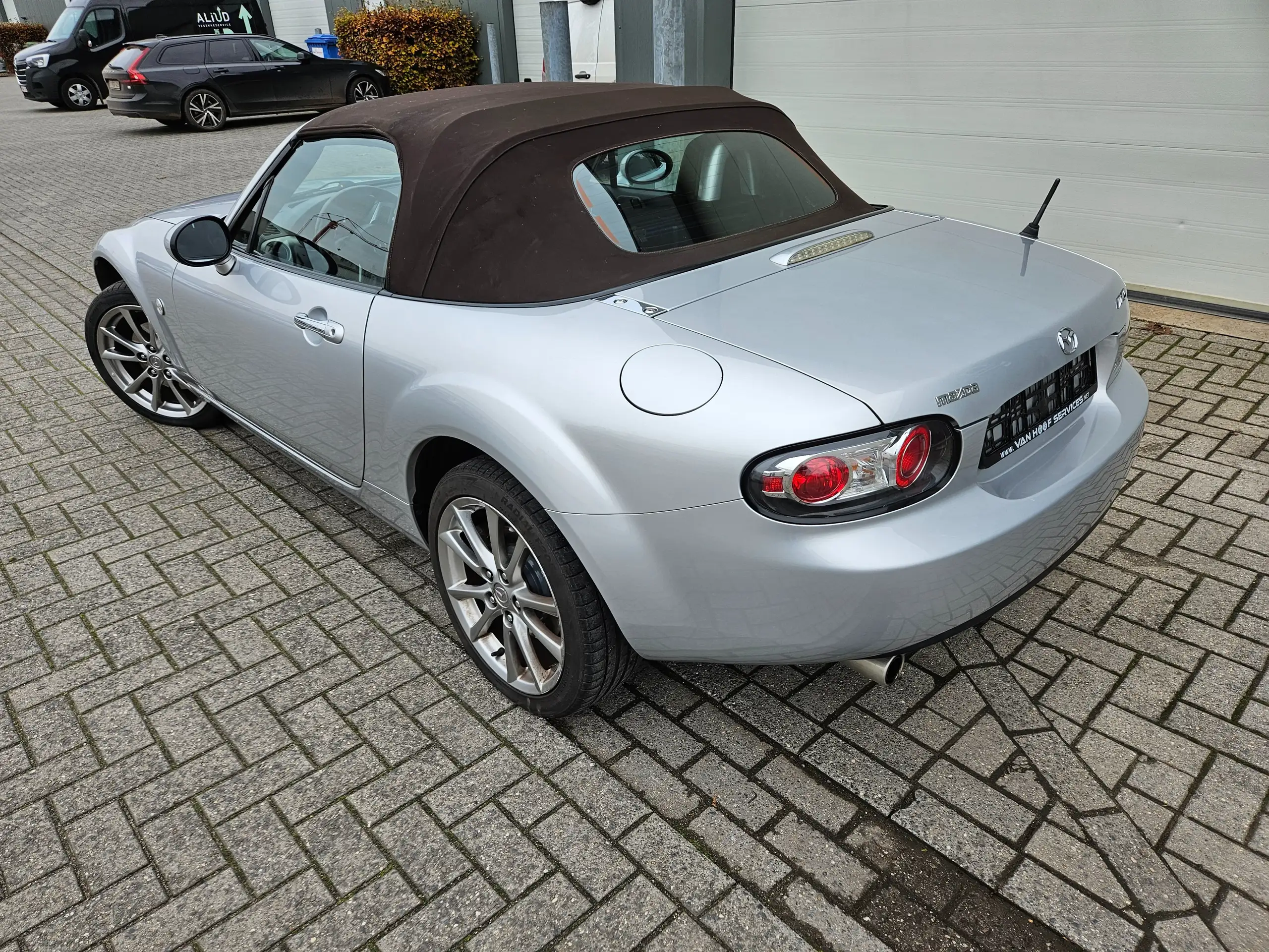 Mazda - MX-5