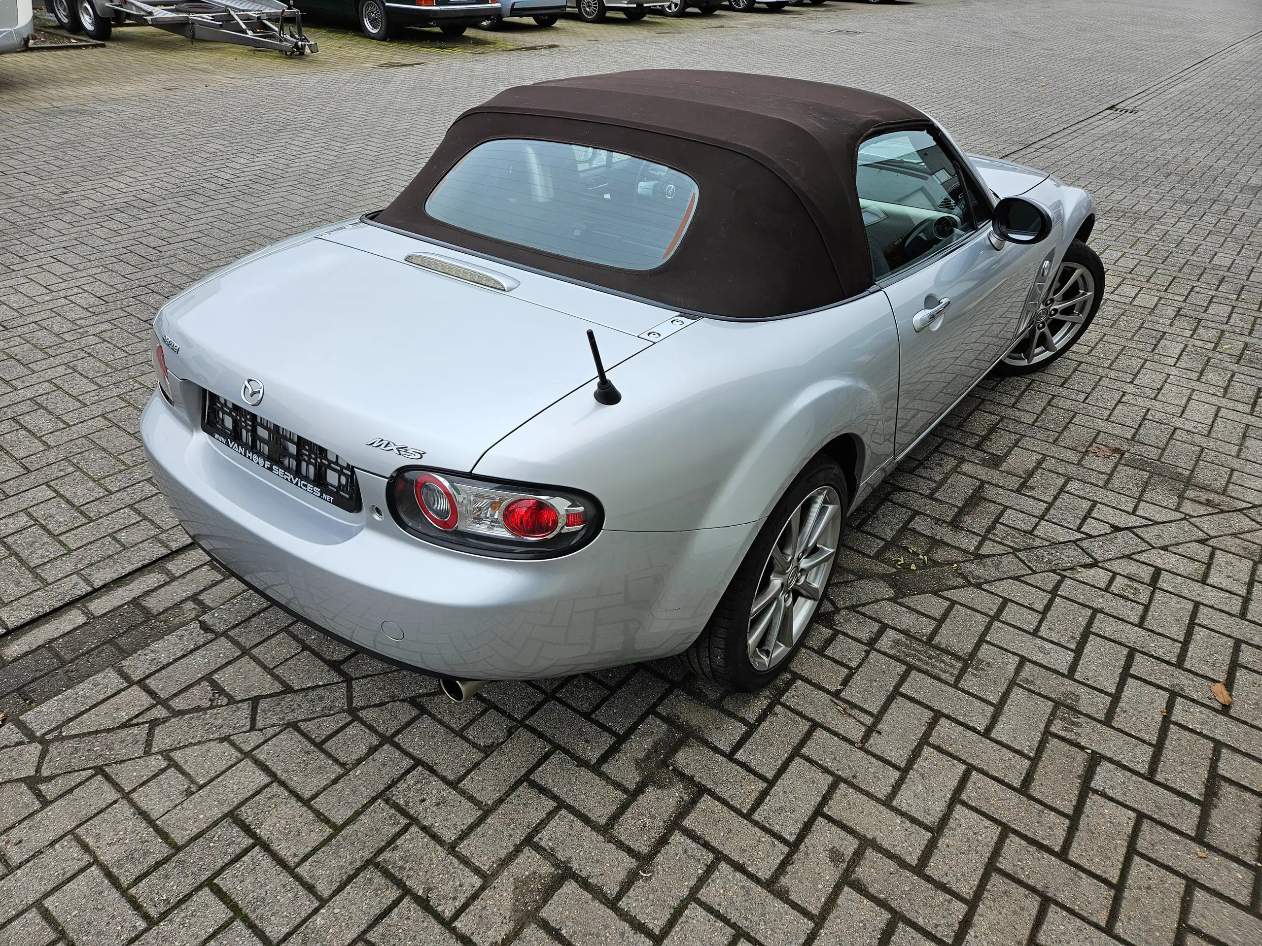 Mazda - MX-5