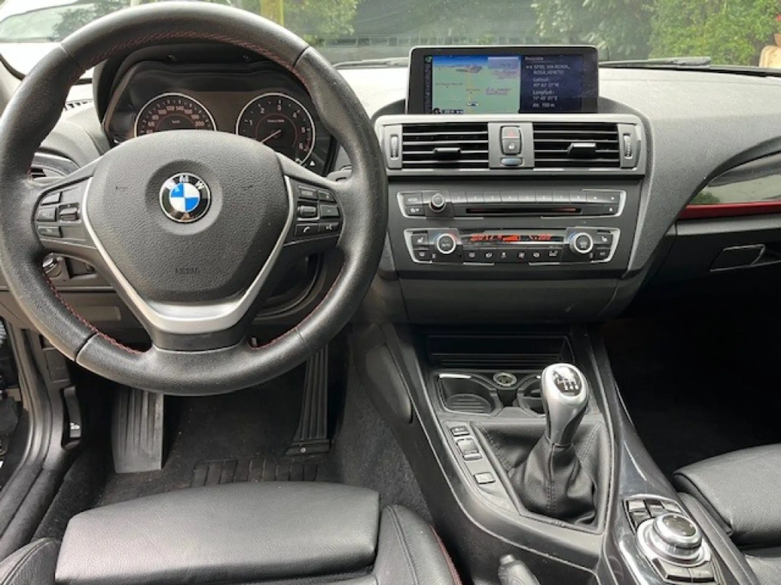 BMW - 118