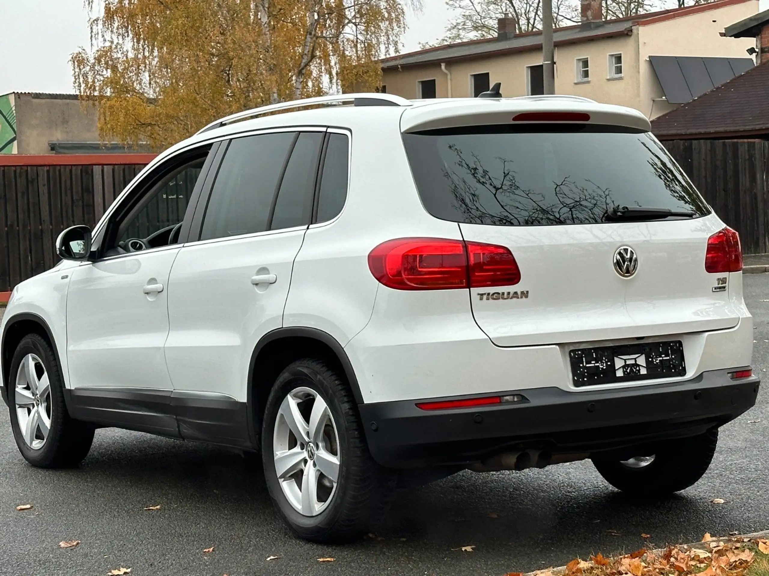 Volkswagen - Tiguan