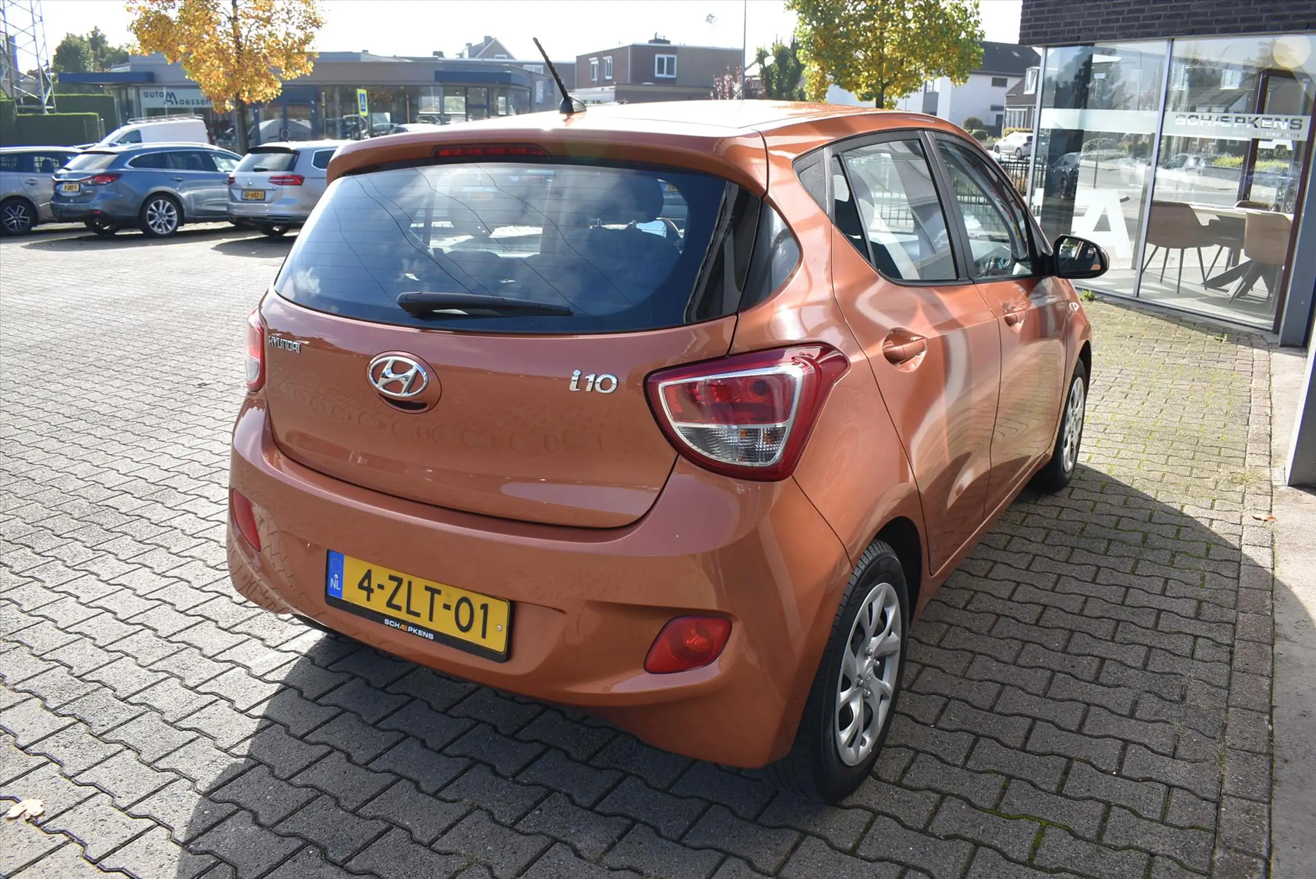 Hyundai - i10