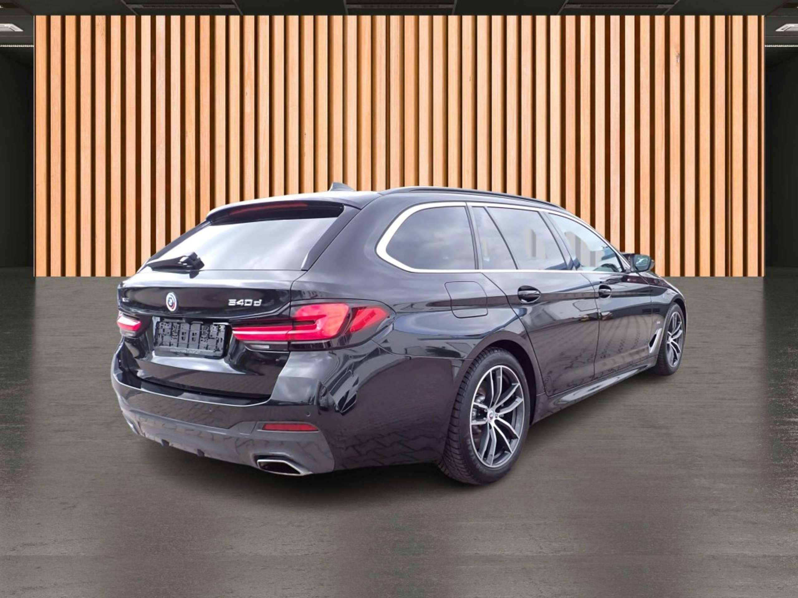 BMW - 540