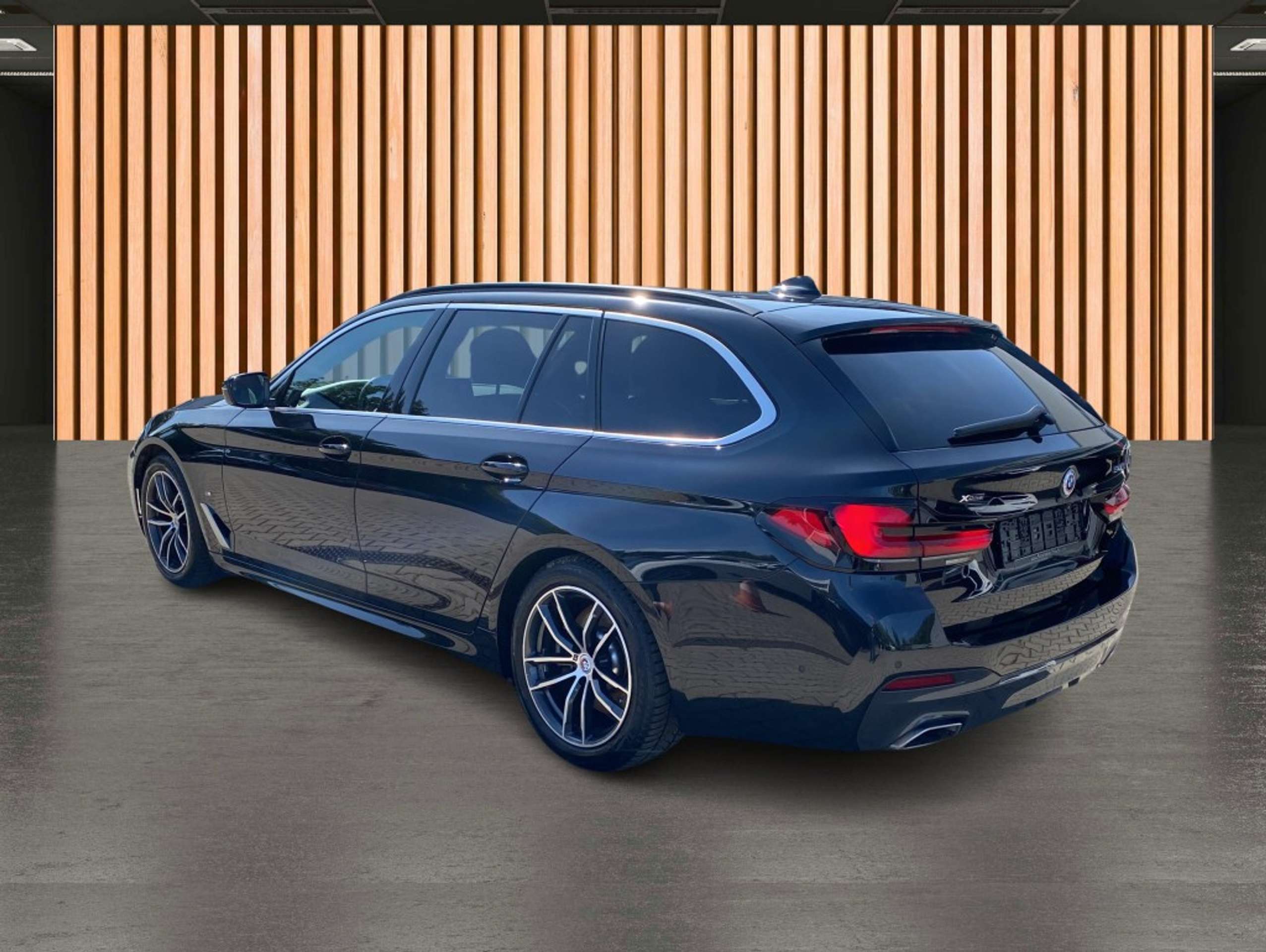 BMW - 540