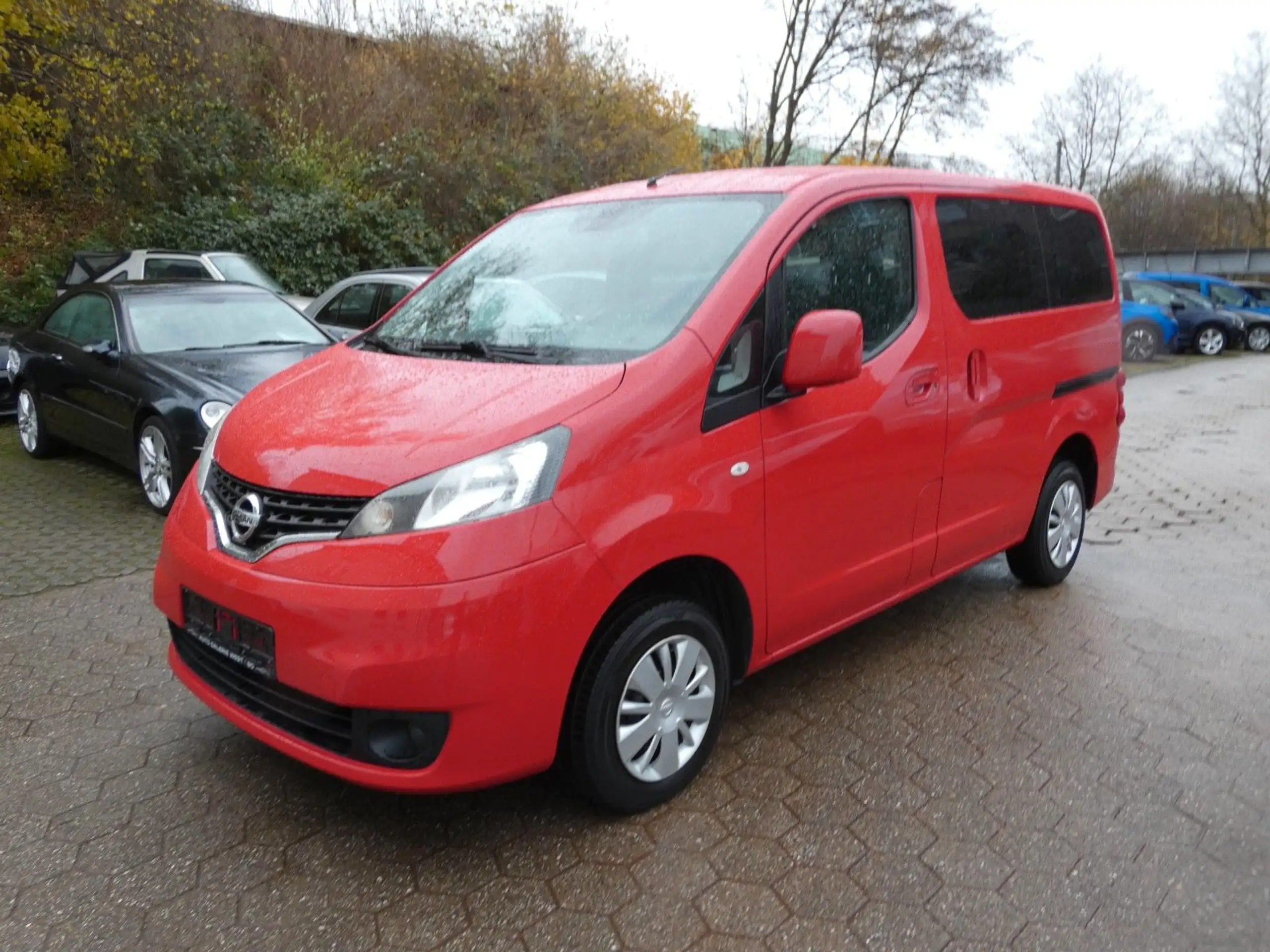 Nissan - NV200