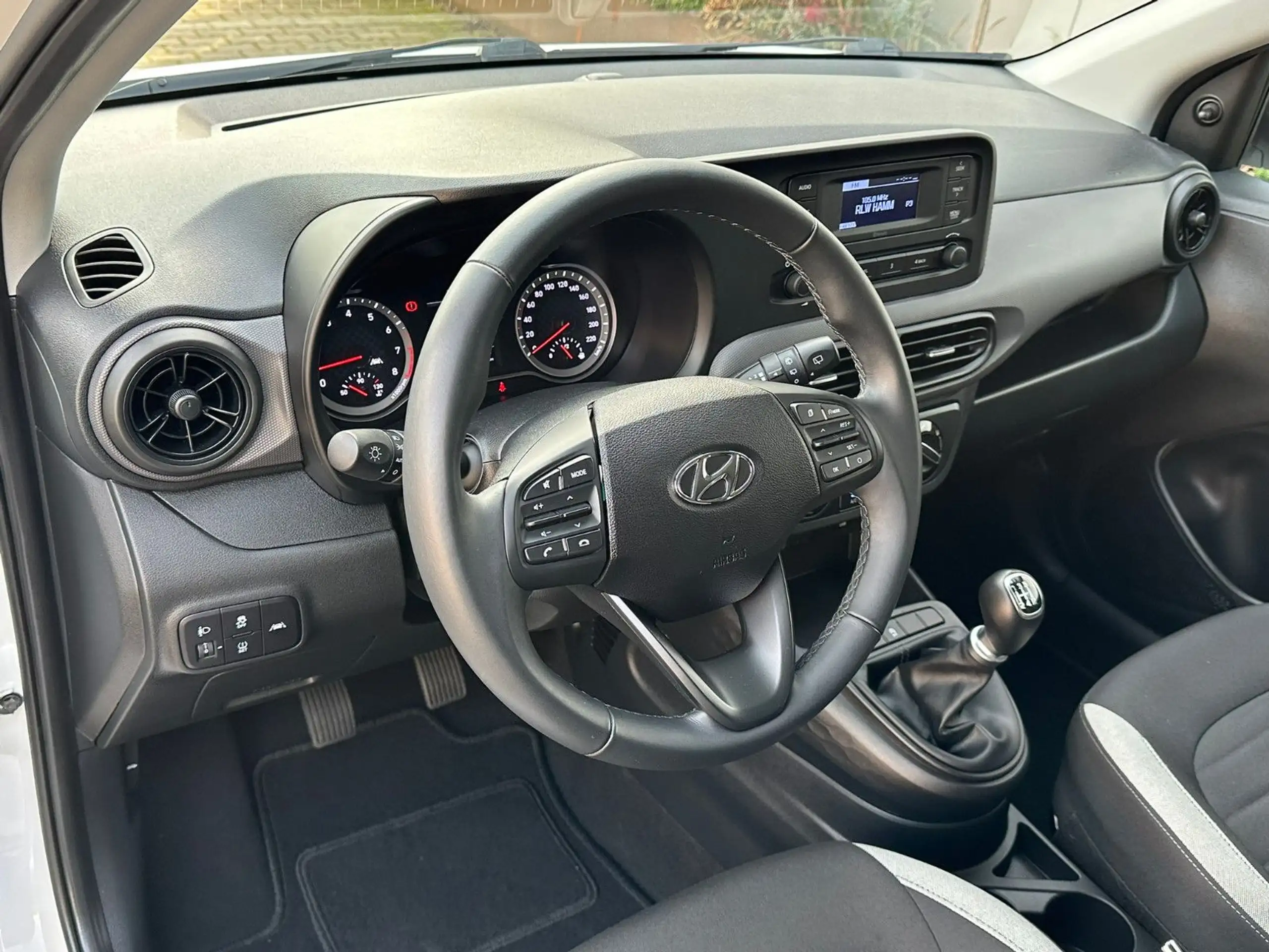 Hyundai - i10