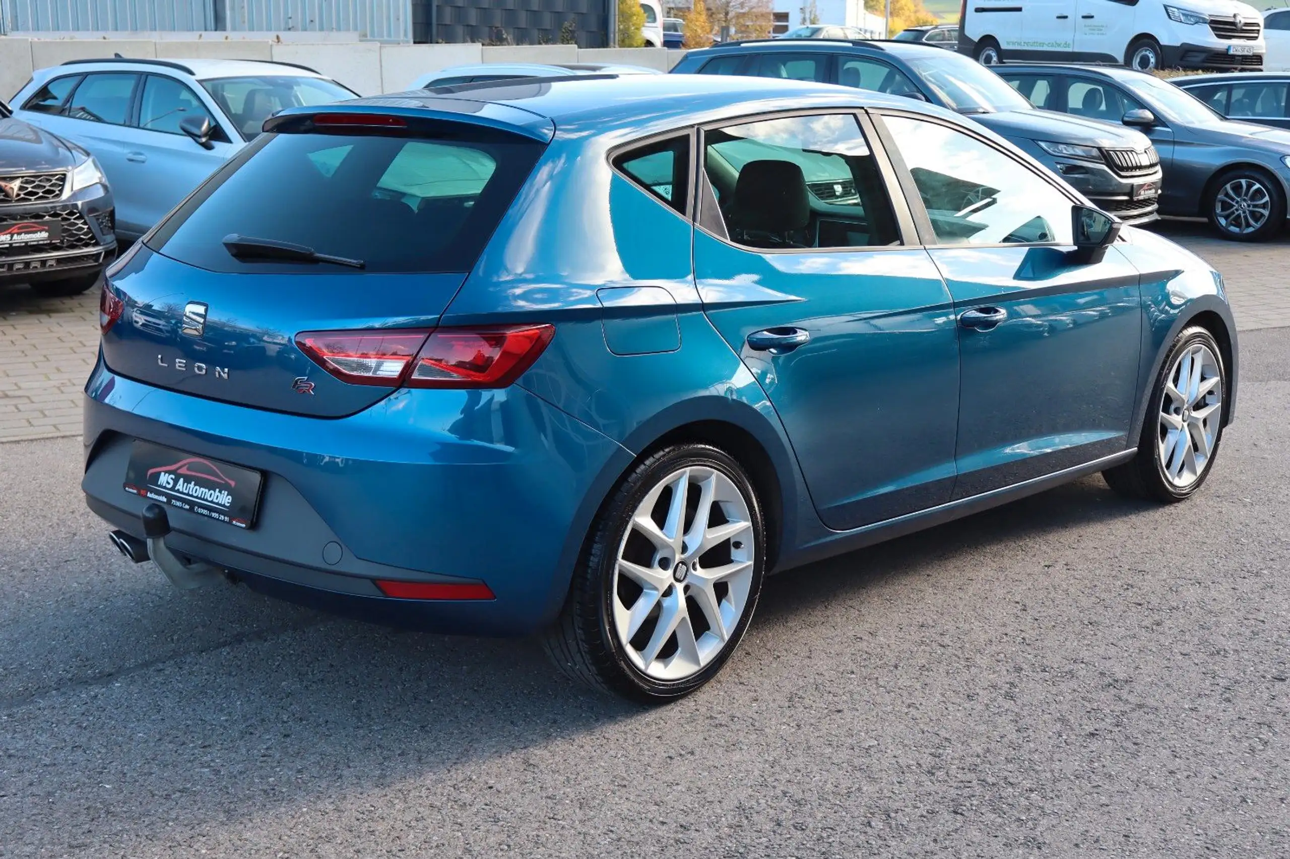 SEAT - Leon