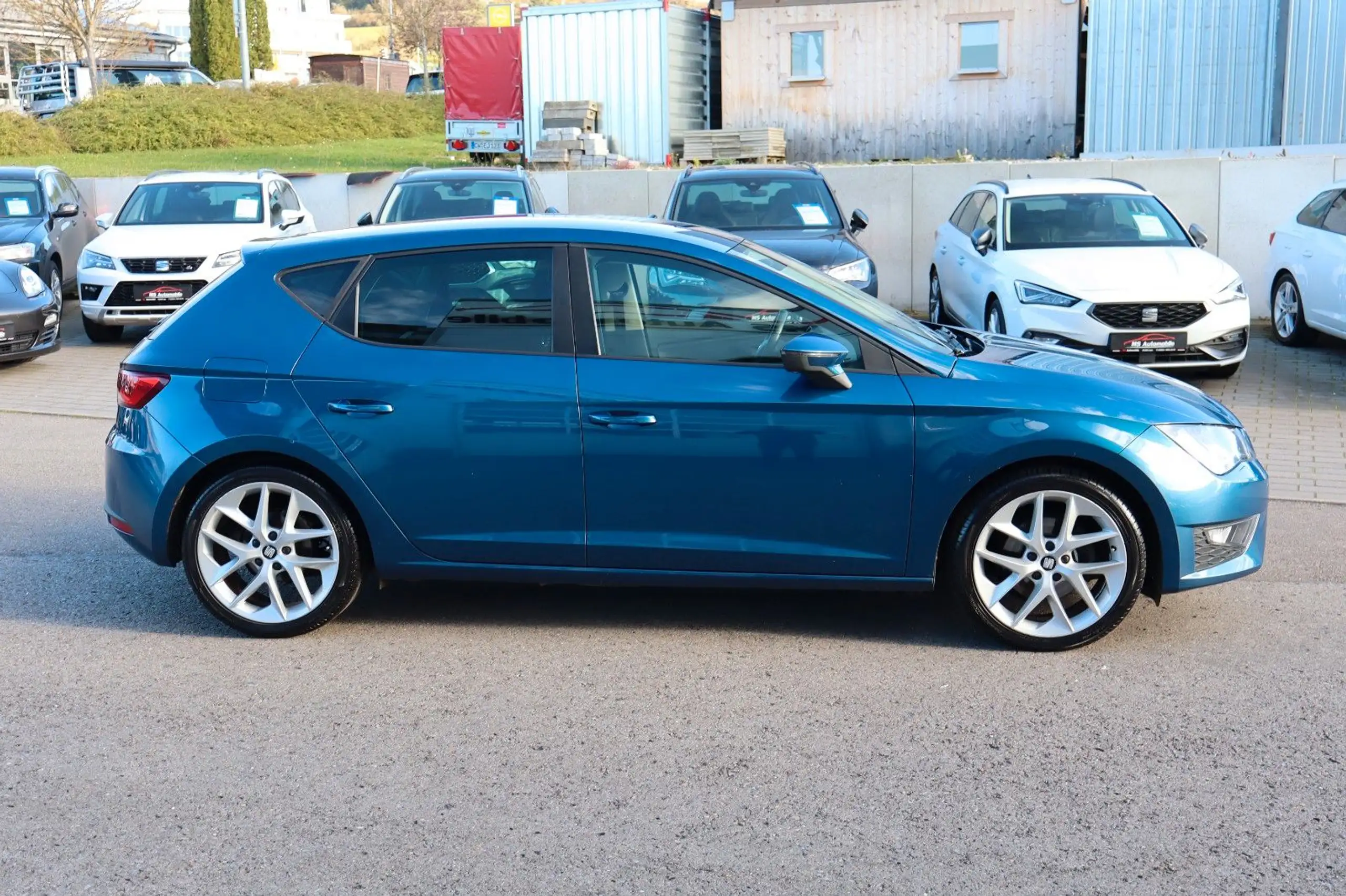 SEAT - Leon