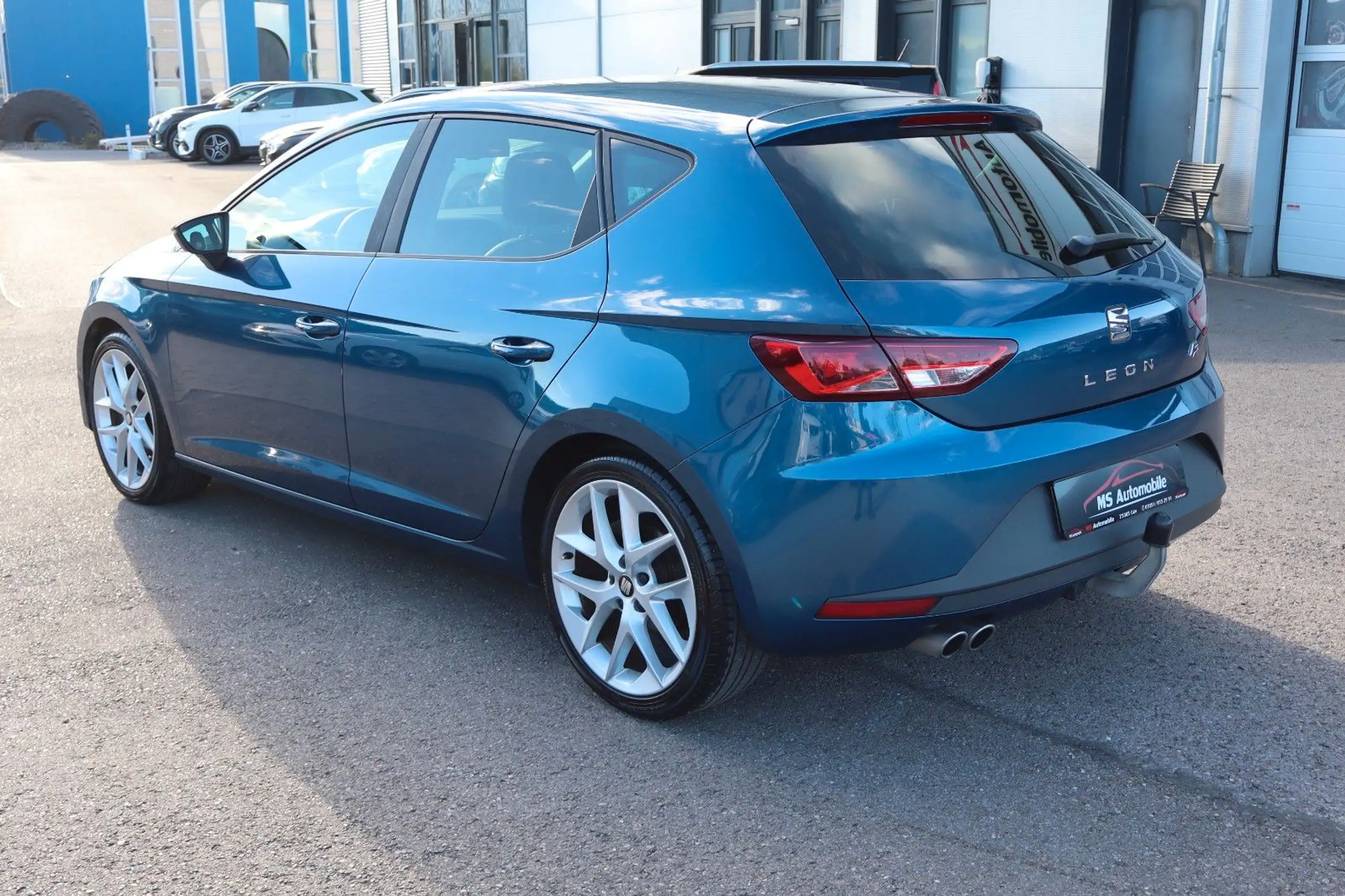 SEAT - Leon