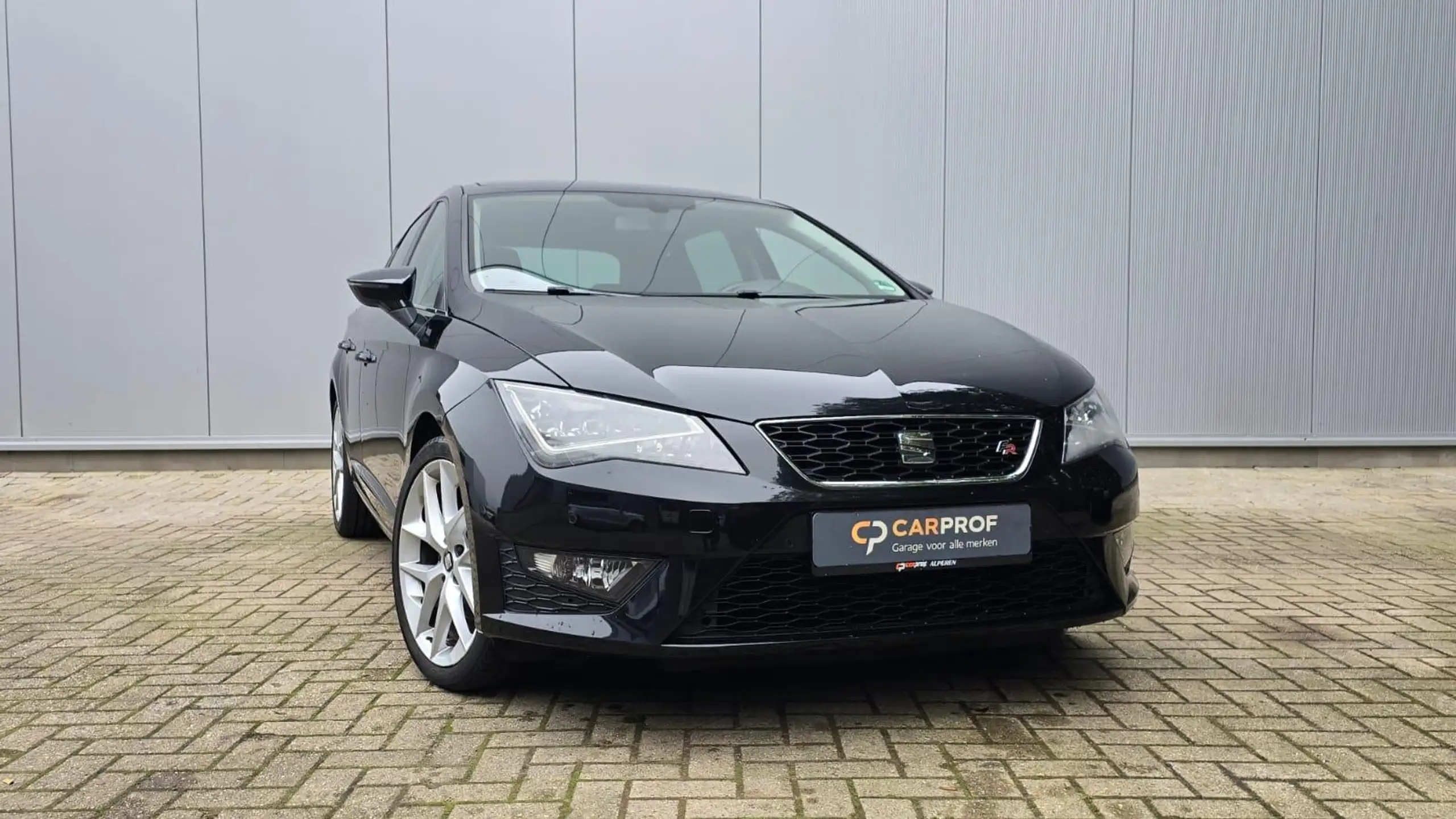 SEAT - Leon