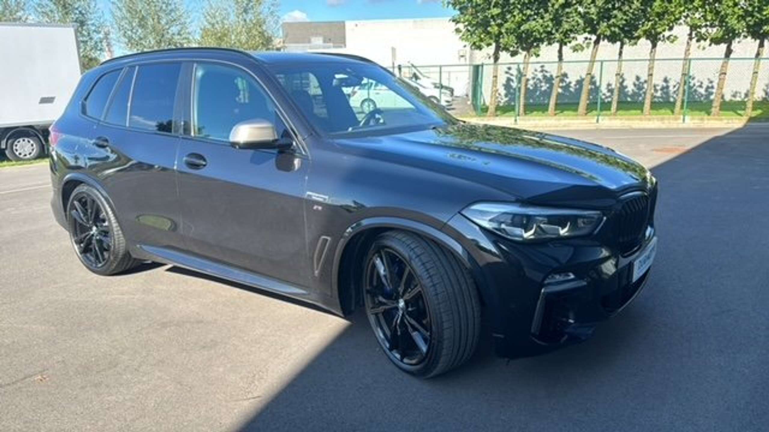 BMW - X5 M