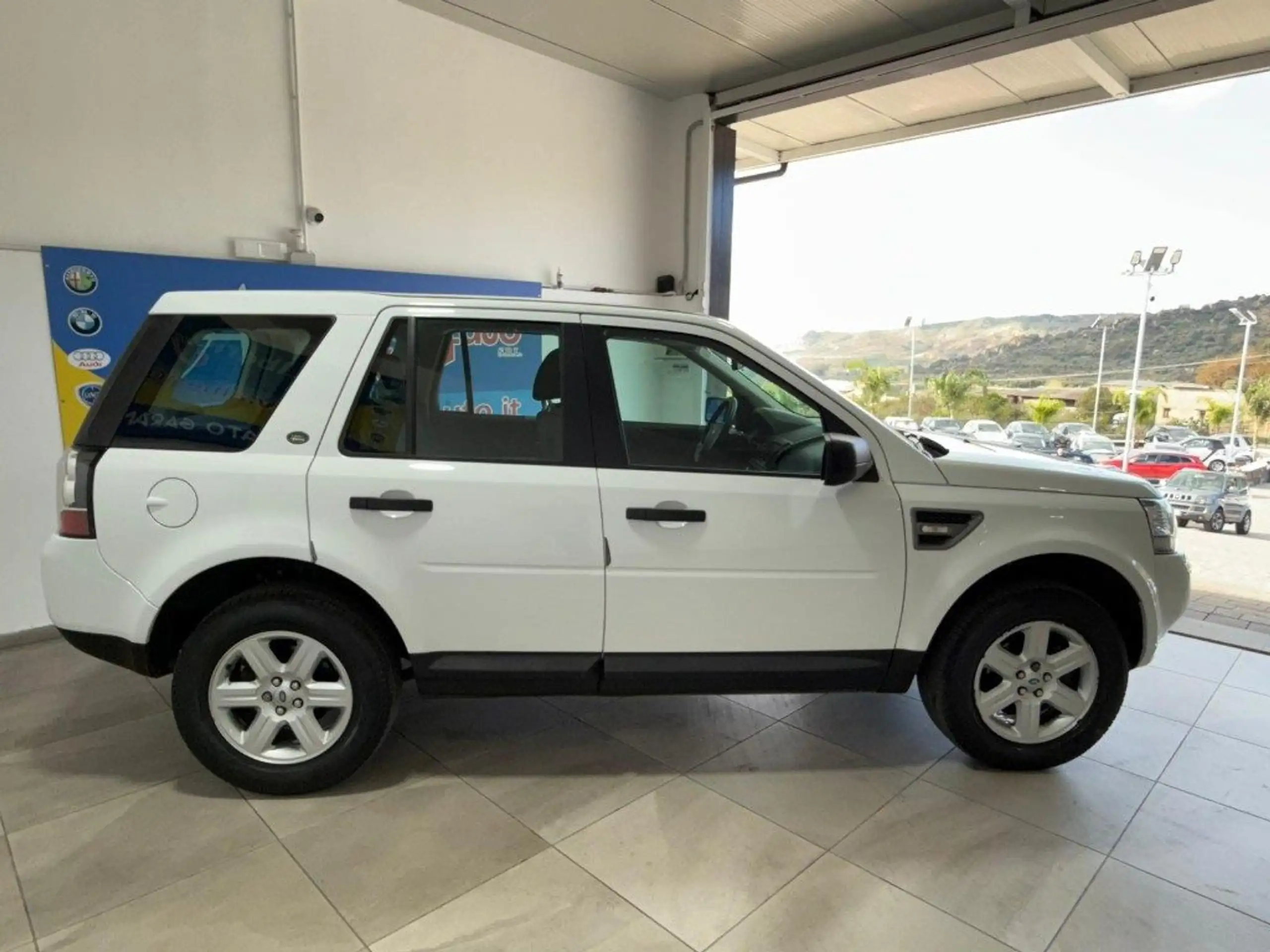 Land Rover - Freelander