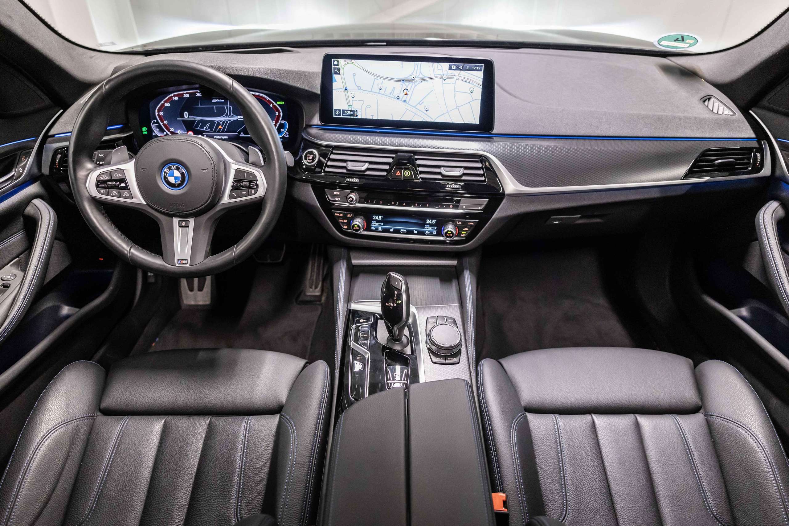 BMW - 530