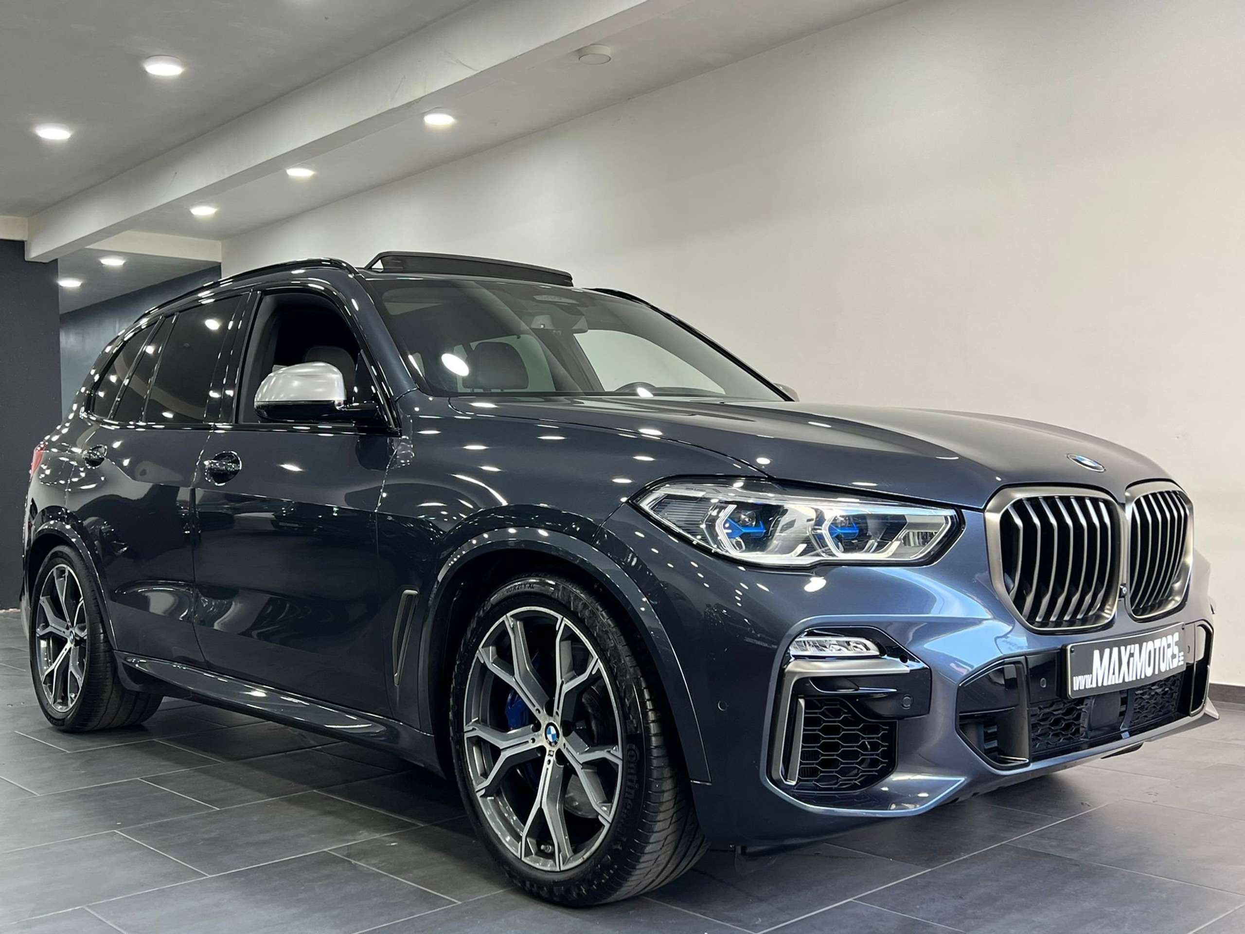 BMW - X5 M