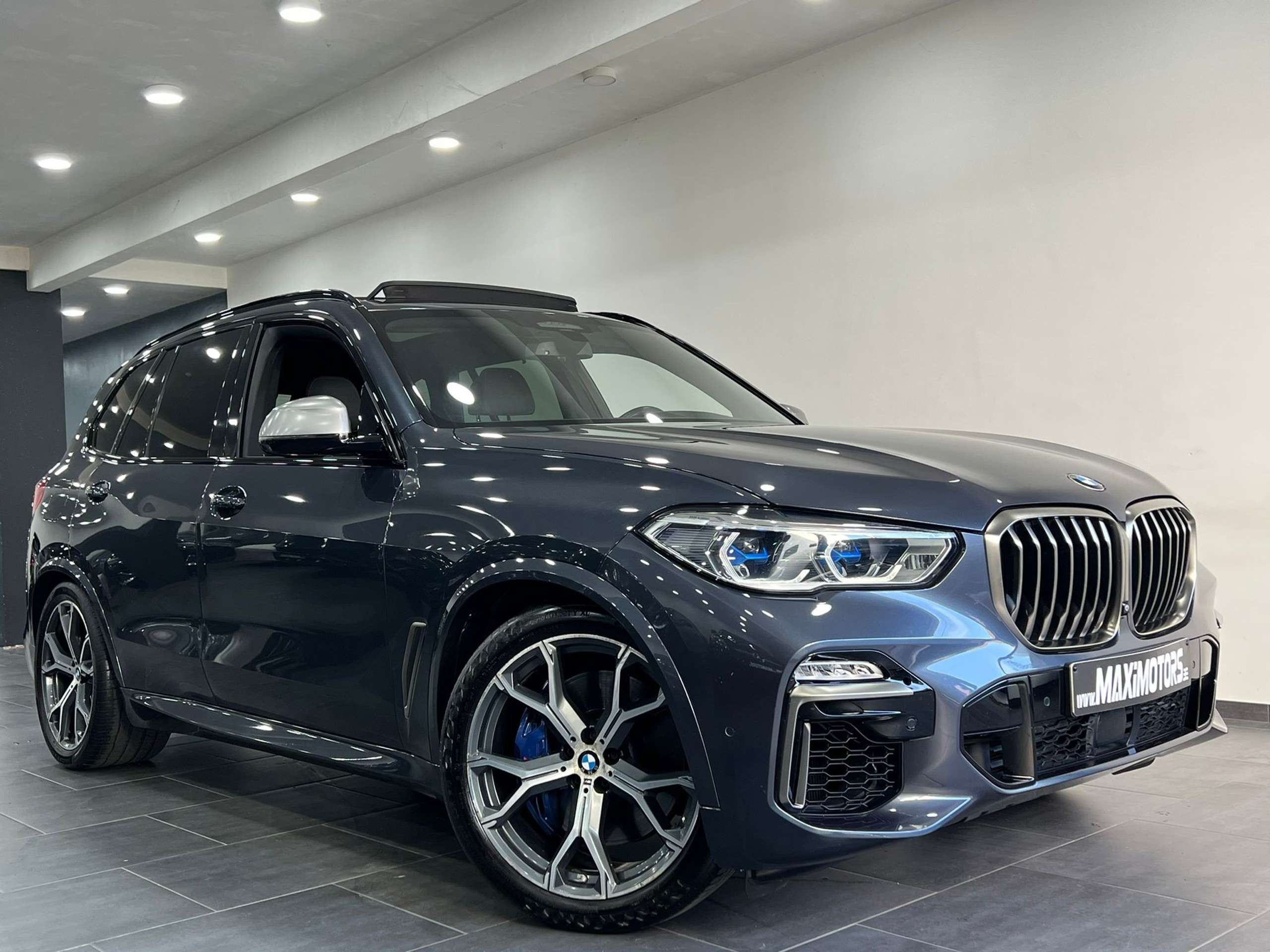 BMW - X5 M