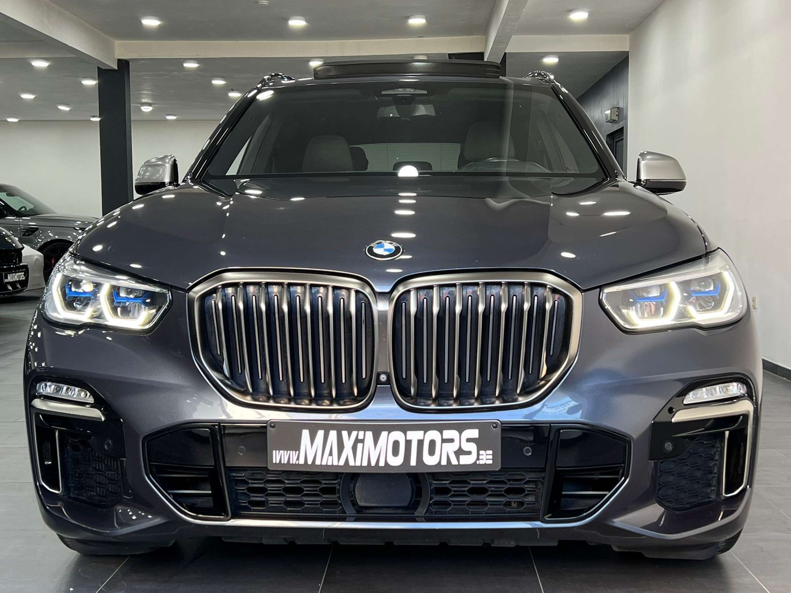 BMW - X5 M