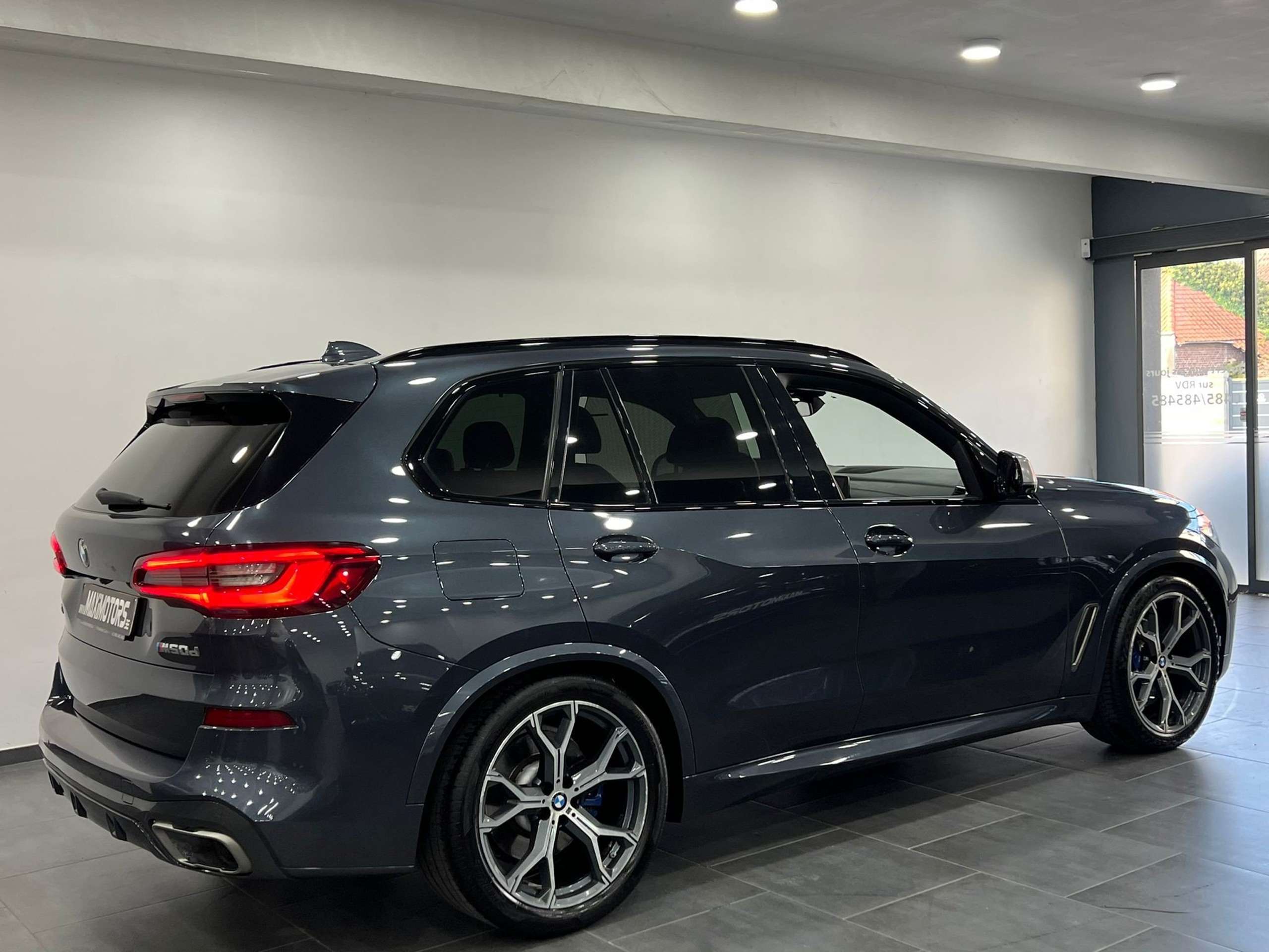 BMW - X5 M