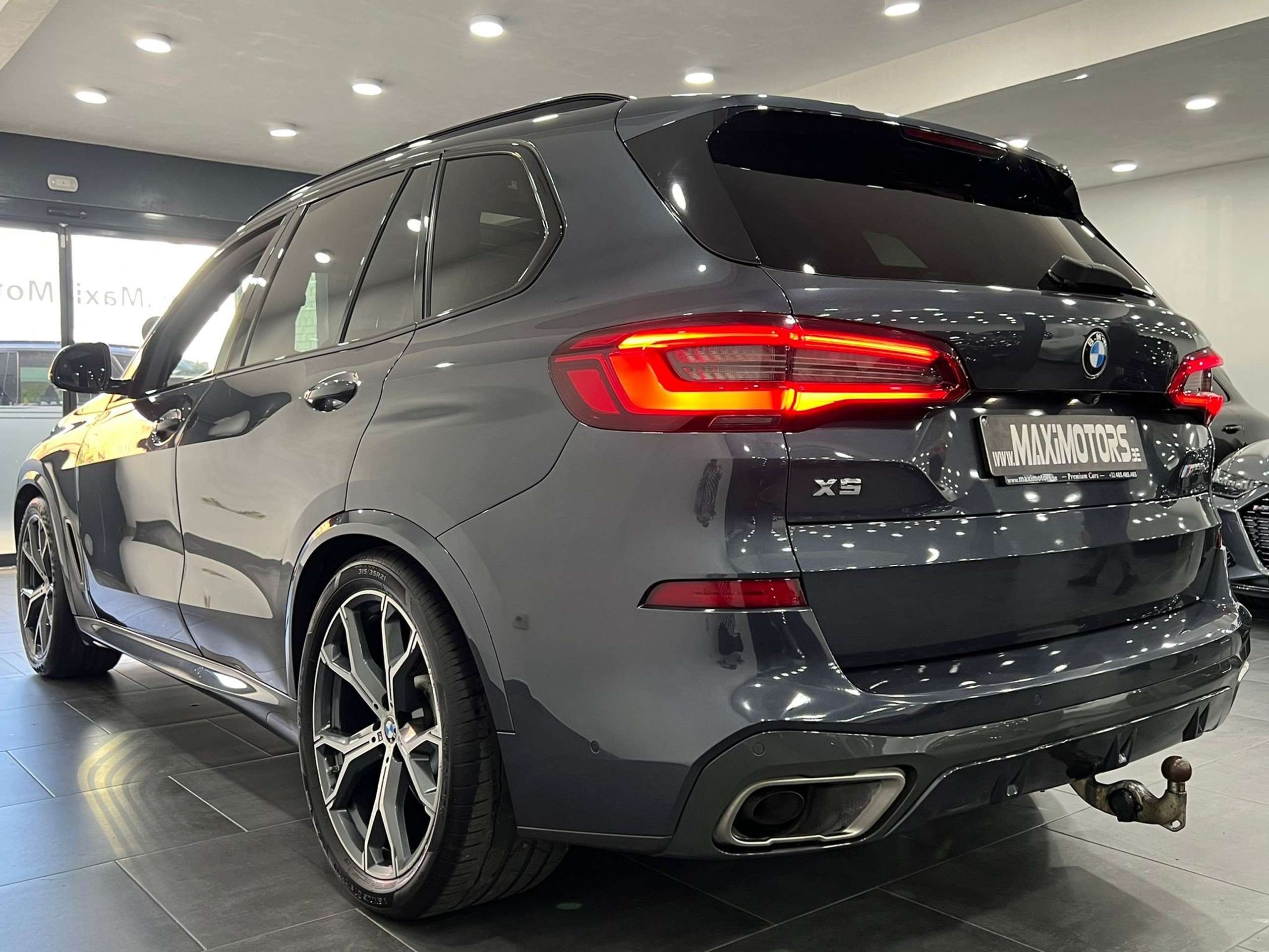 BMW - X5 M