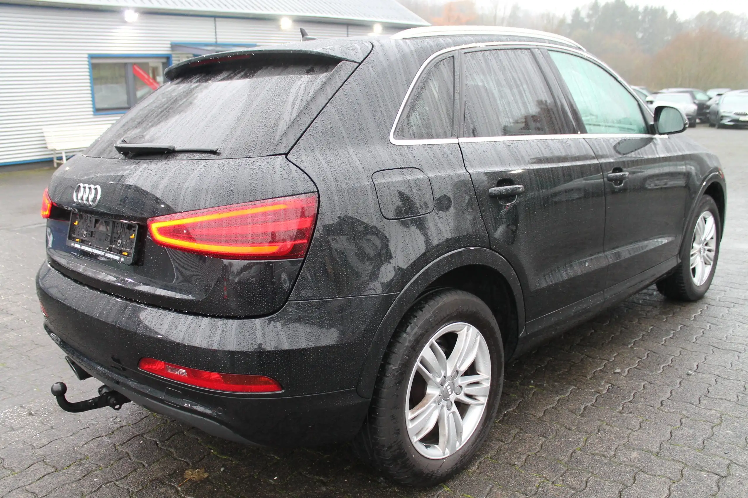 Audi - Q3