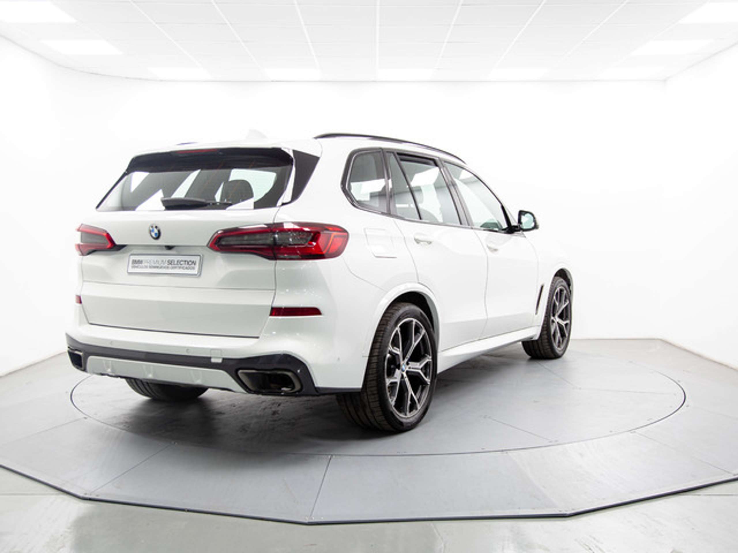 BMW - X5 M