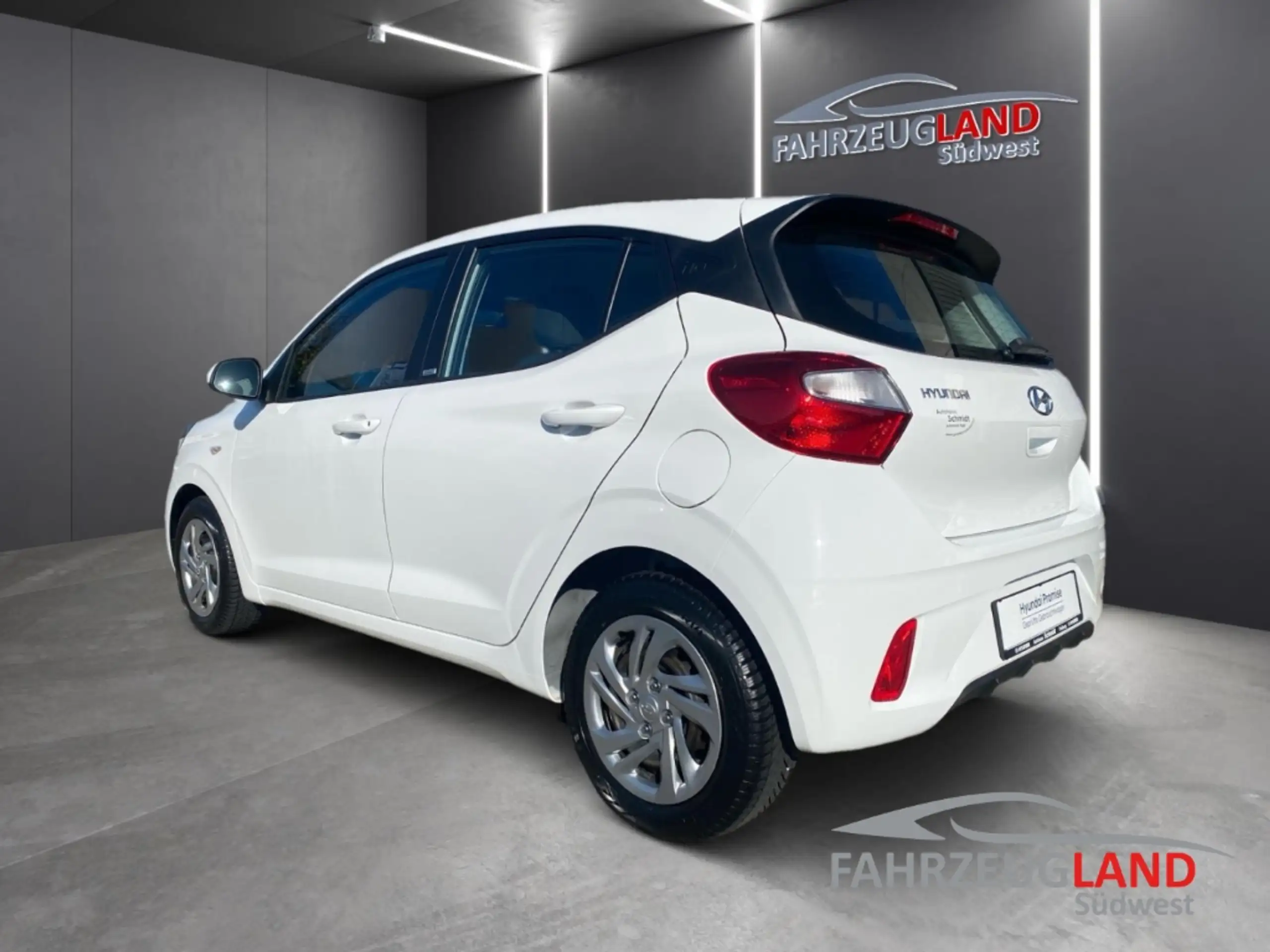 Hyundai - i10