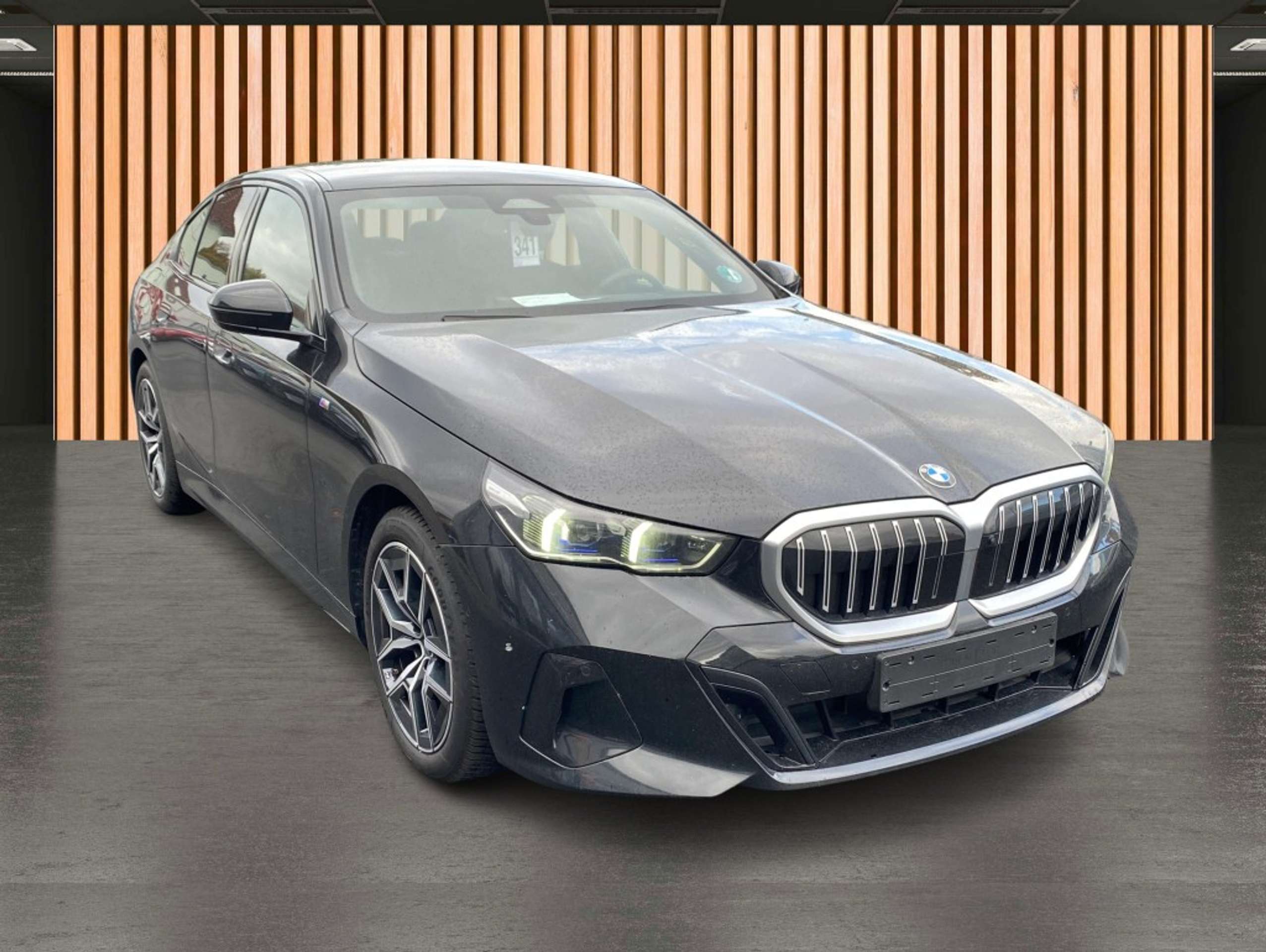 BMW - 520