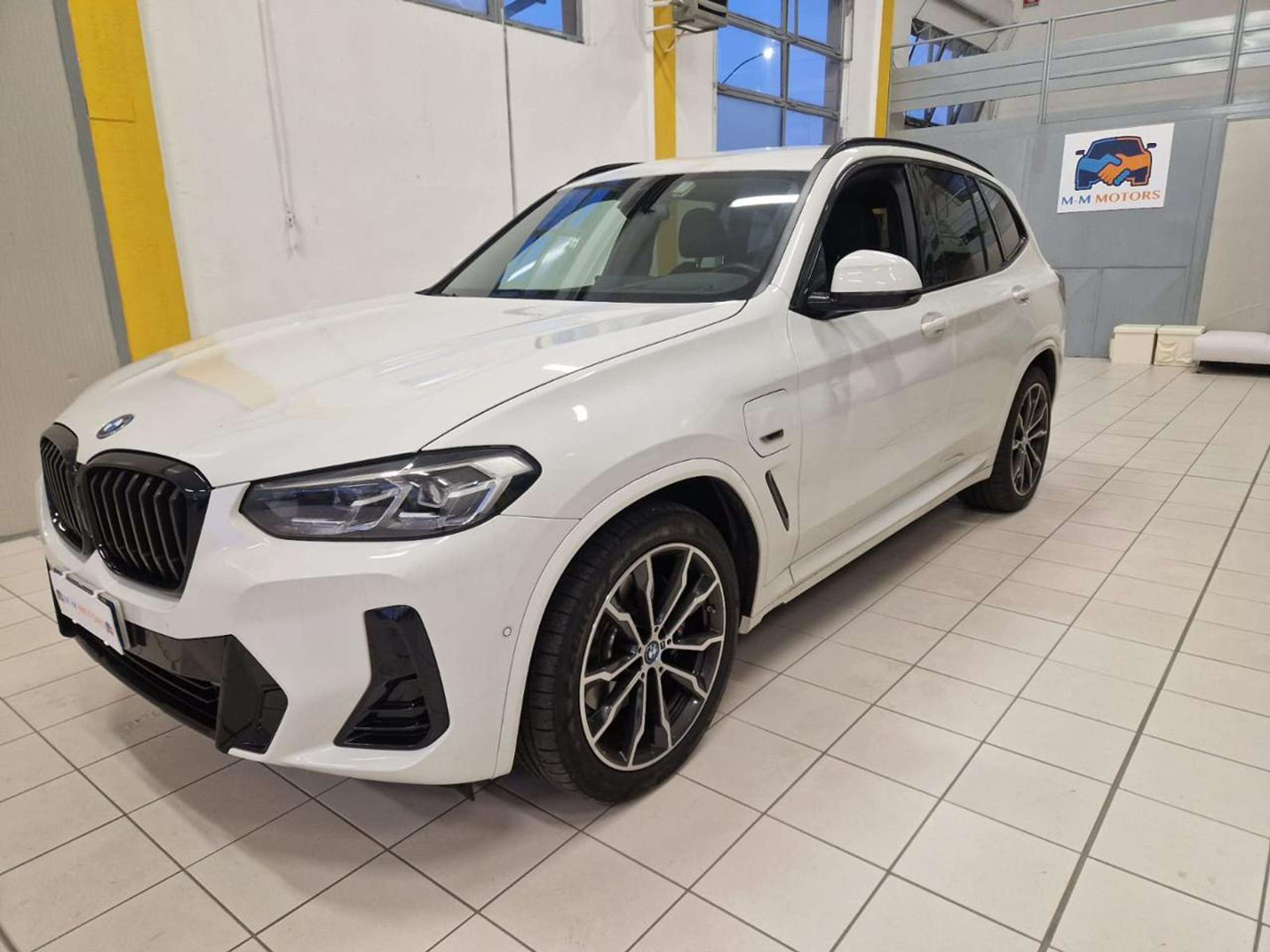 BMW - X3