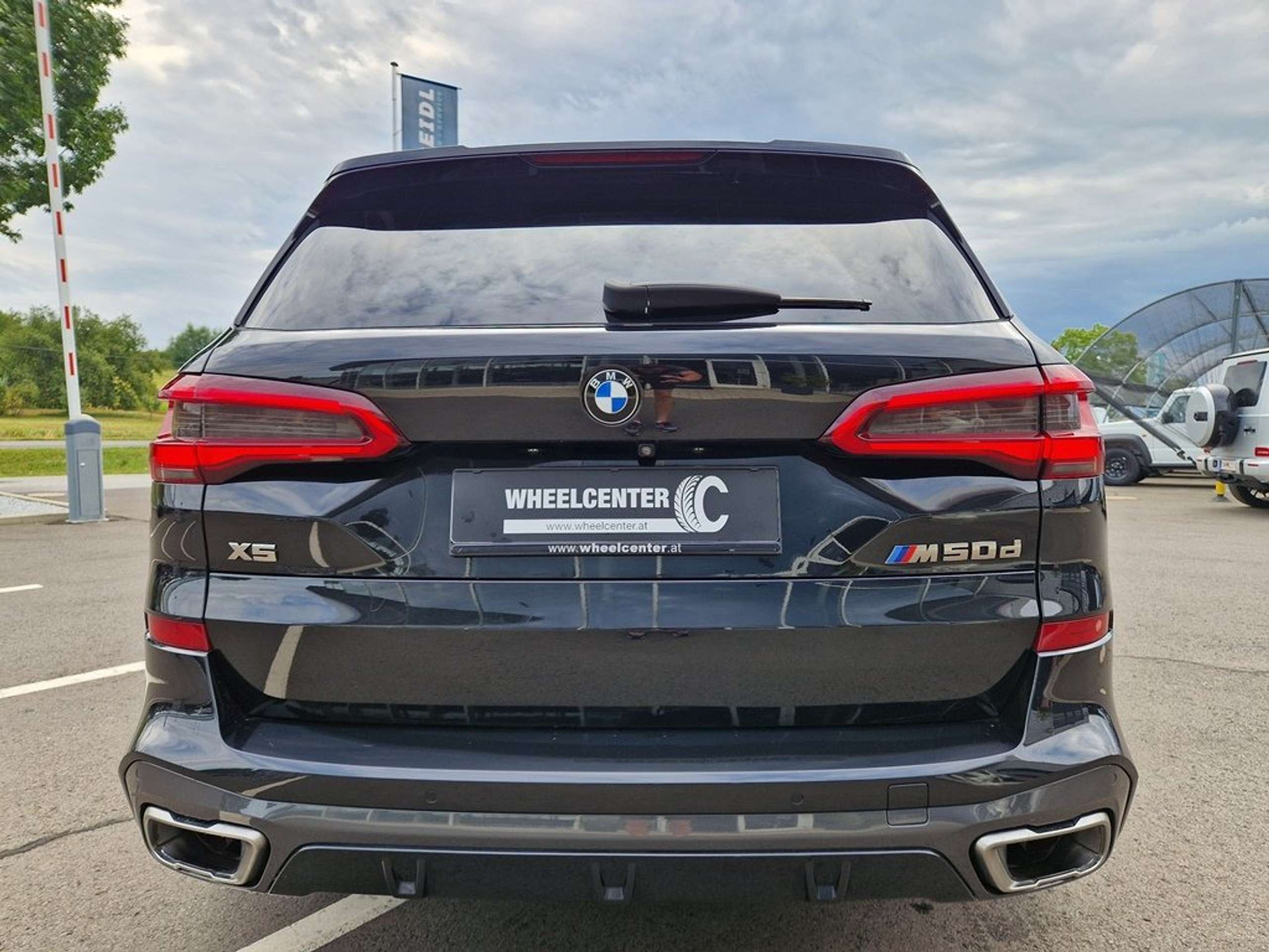 BMW - X5 M