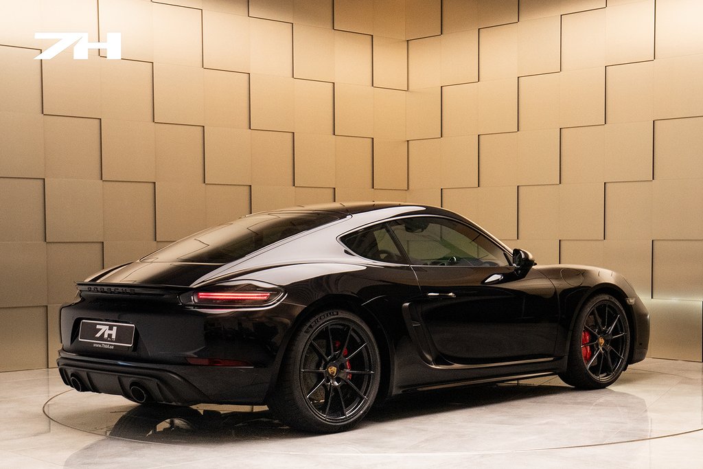 Porsche - Cayman