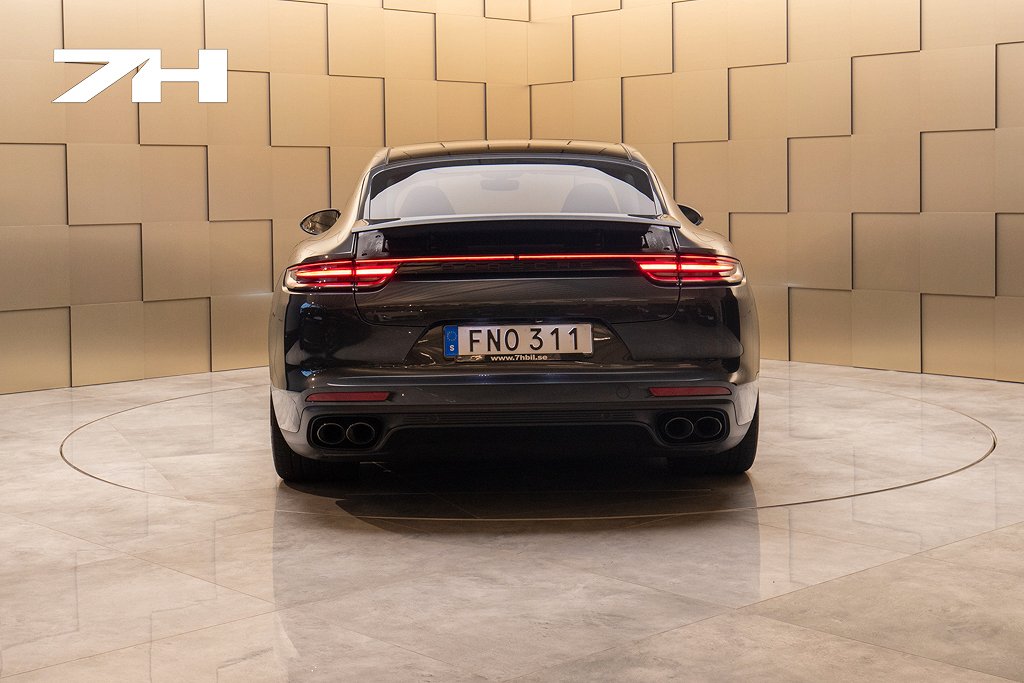 Porsche - Panamera