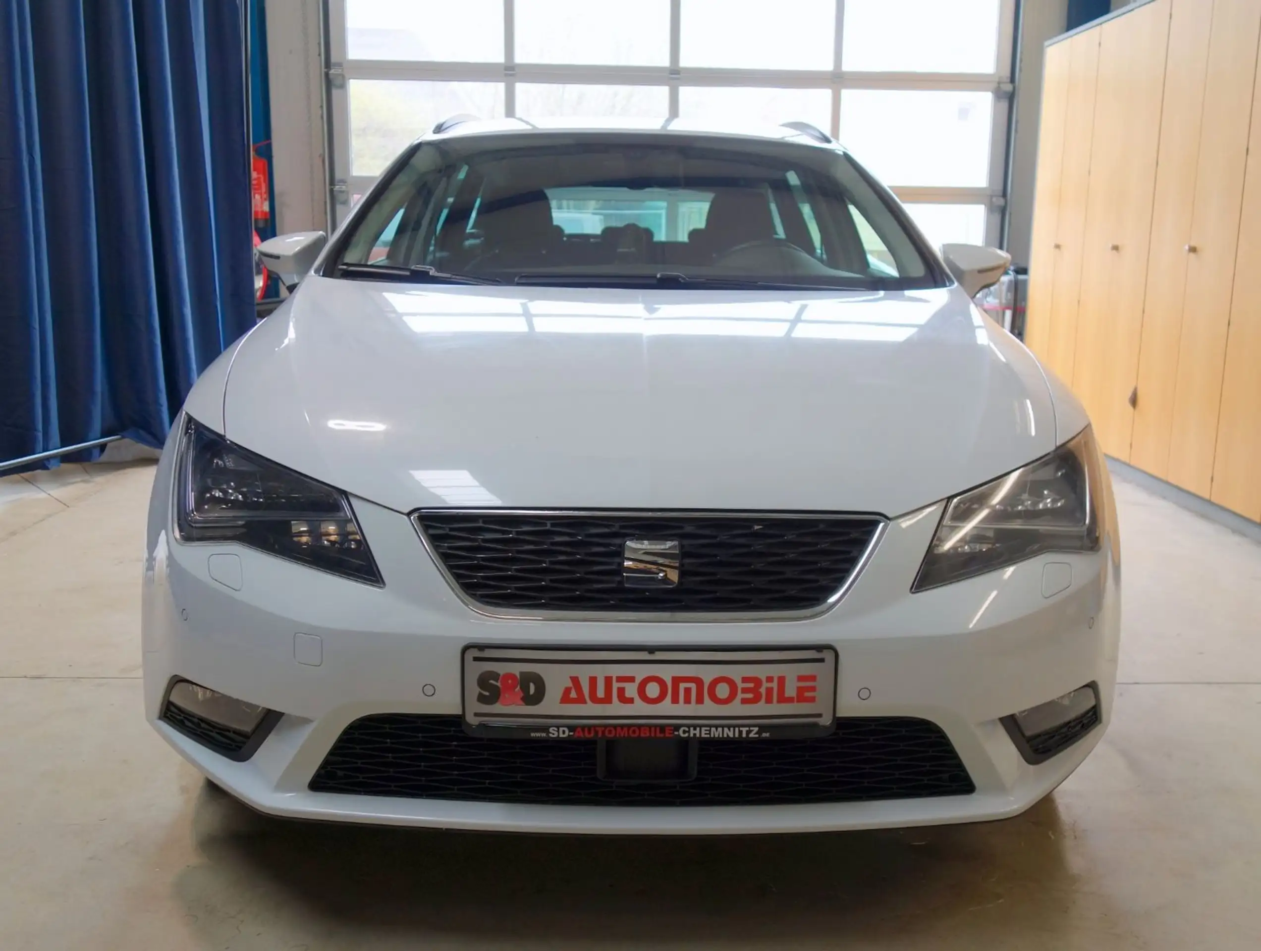 SEAT - Leon