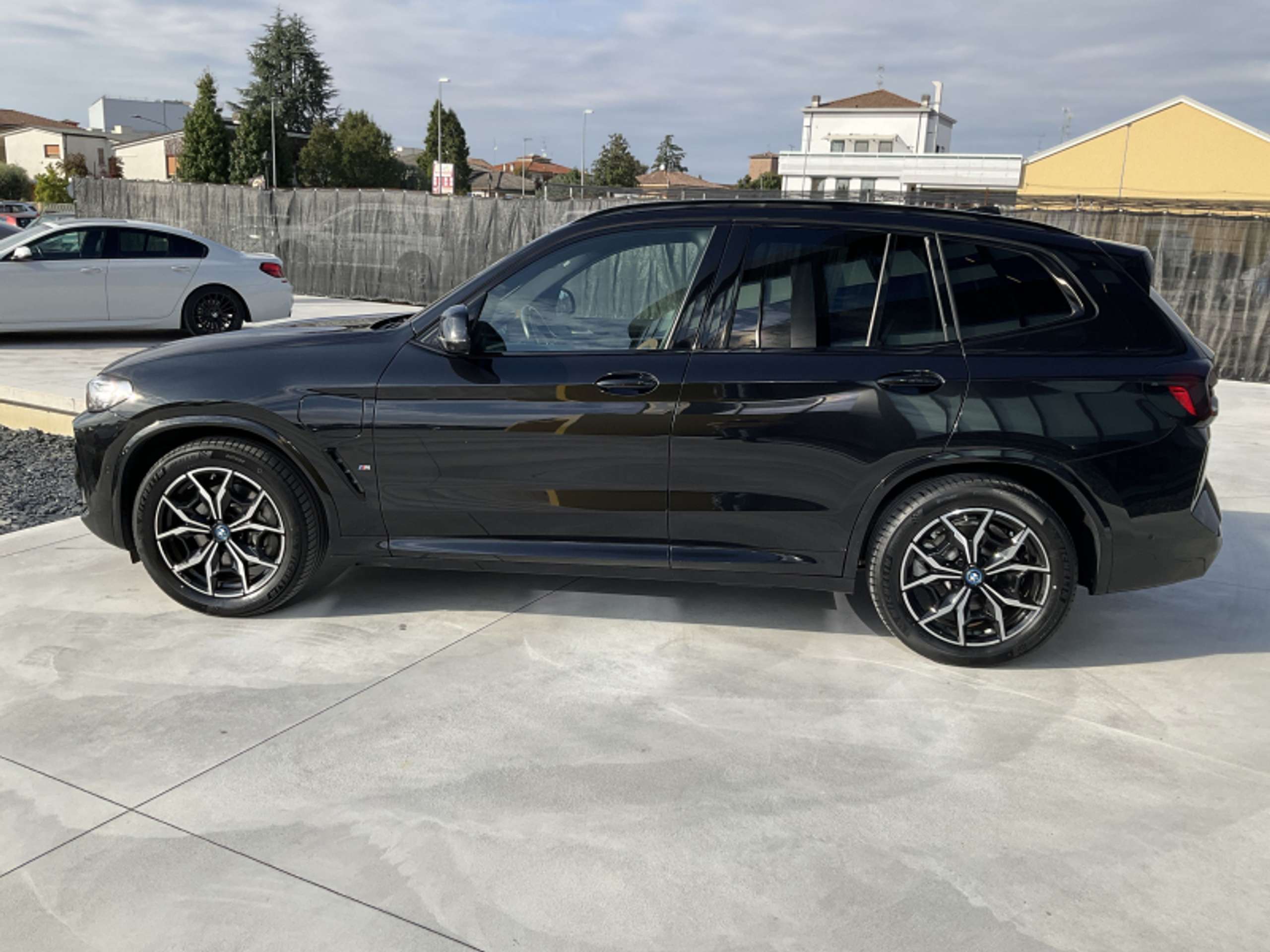 BMW - X3