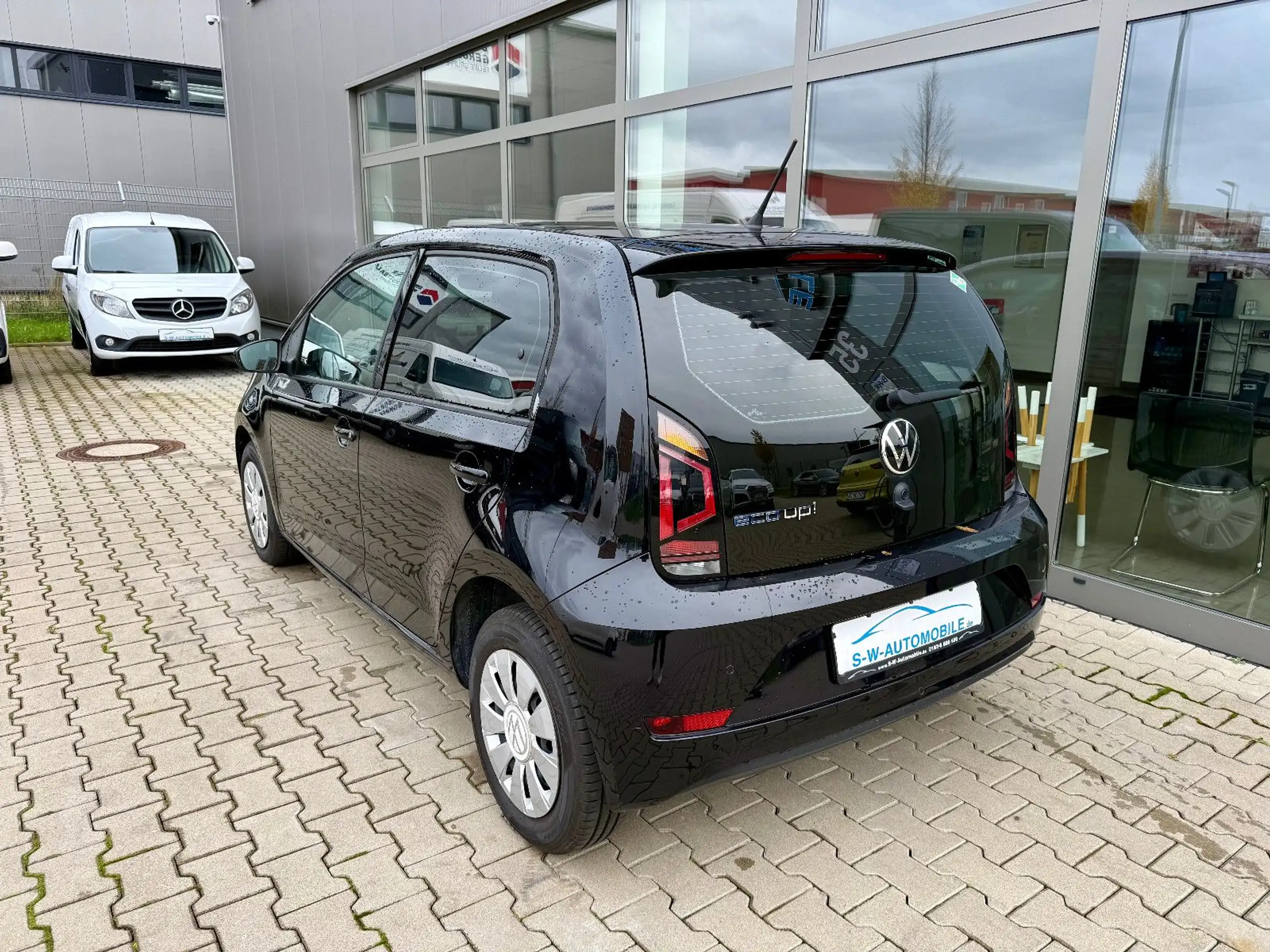 Volkswagen - up!