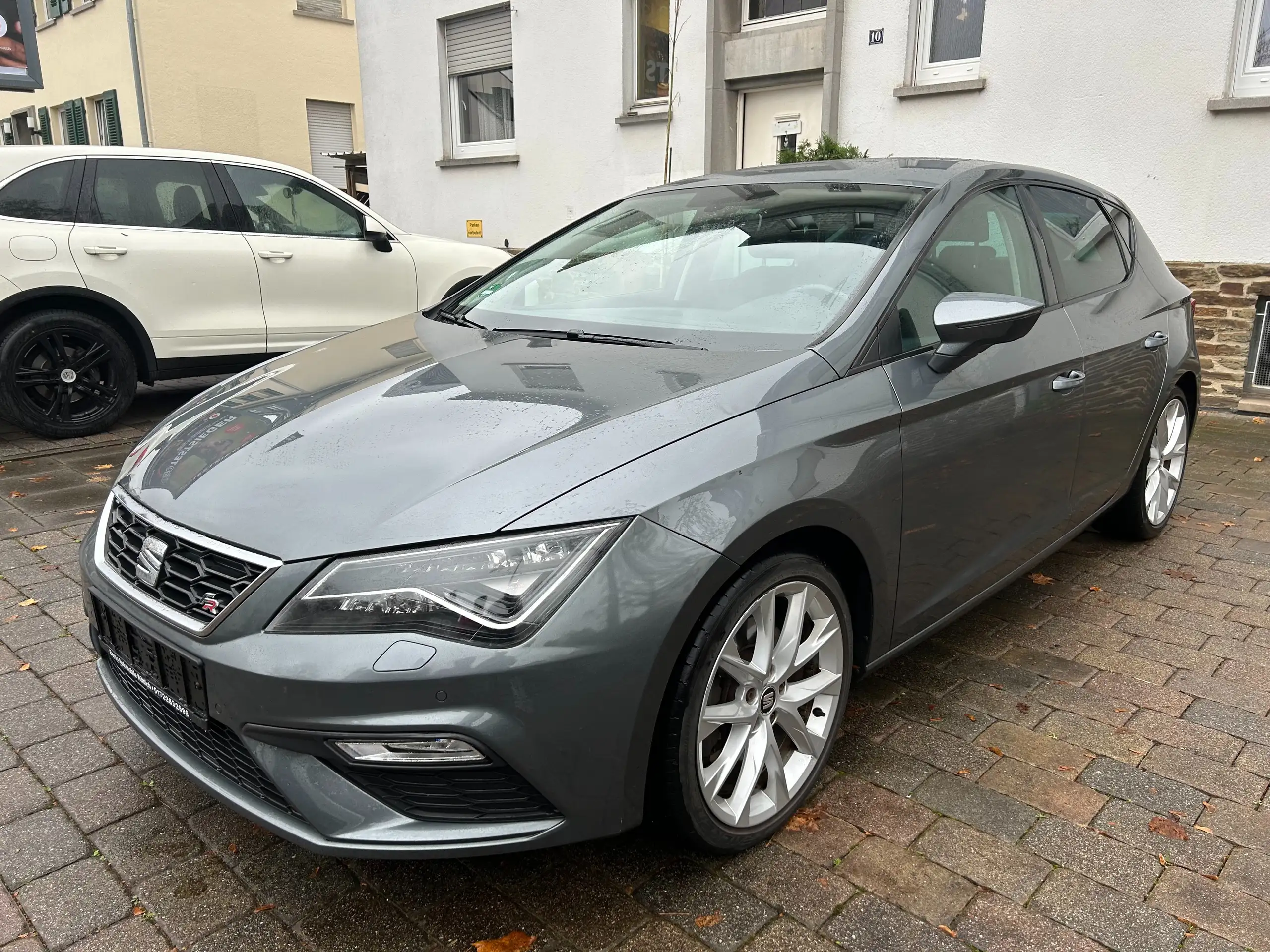 SEAT - Leon