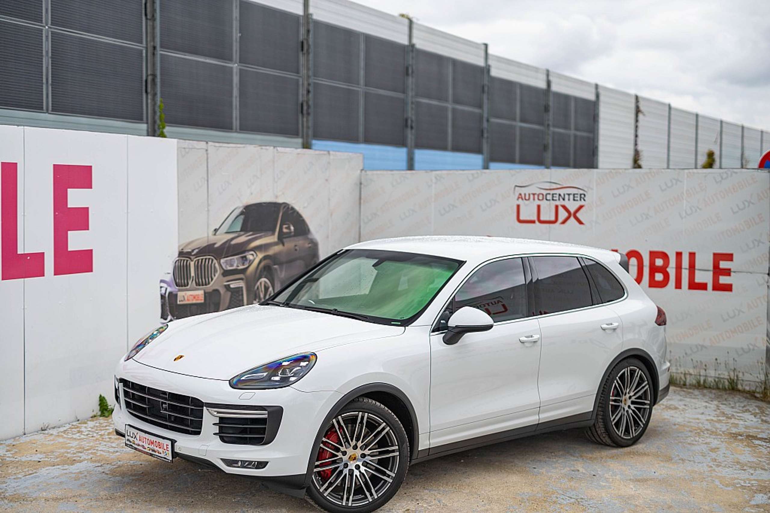 Porsche - Cayenne