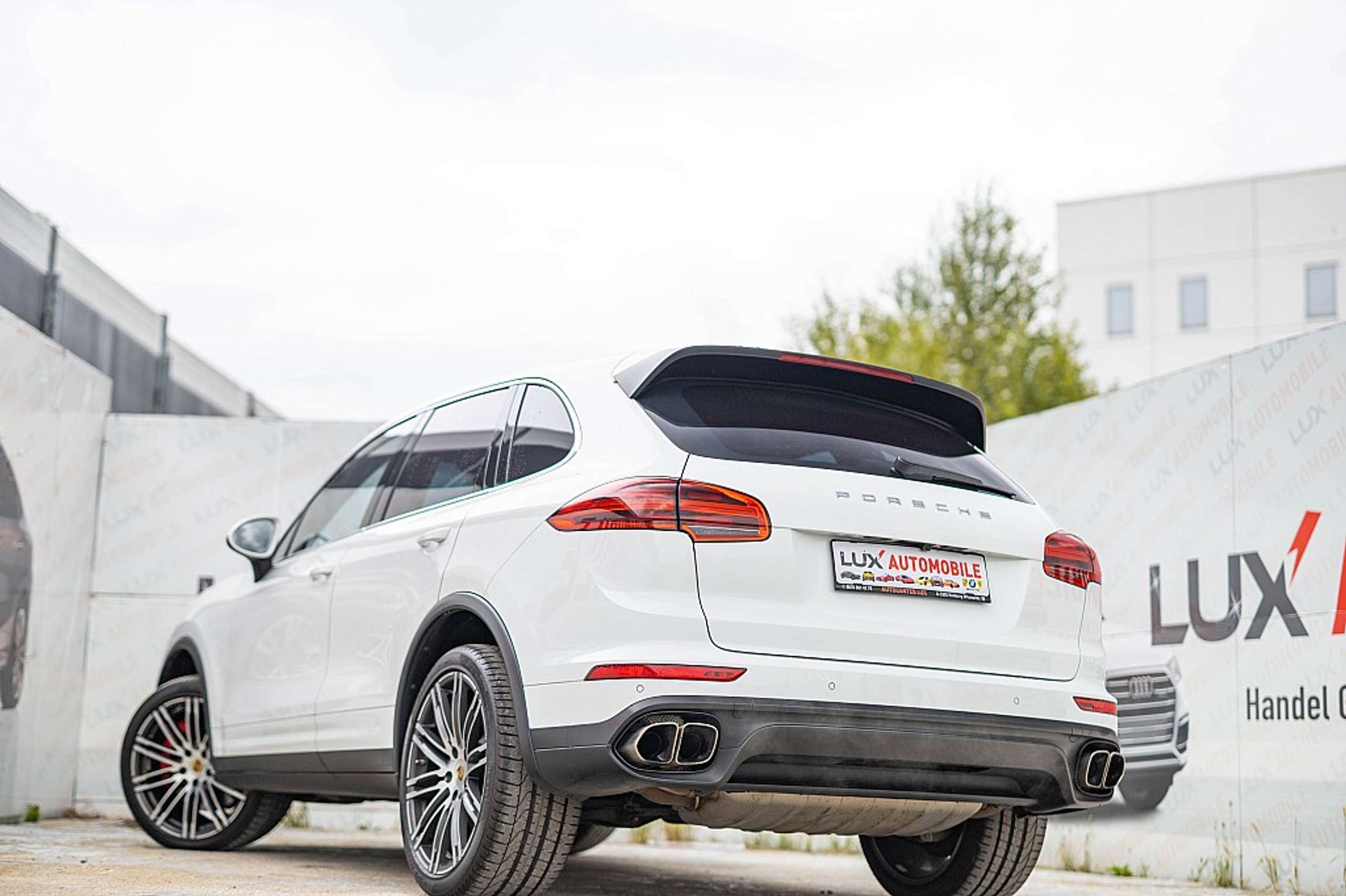 Porsche - Cayenne