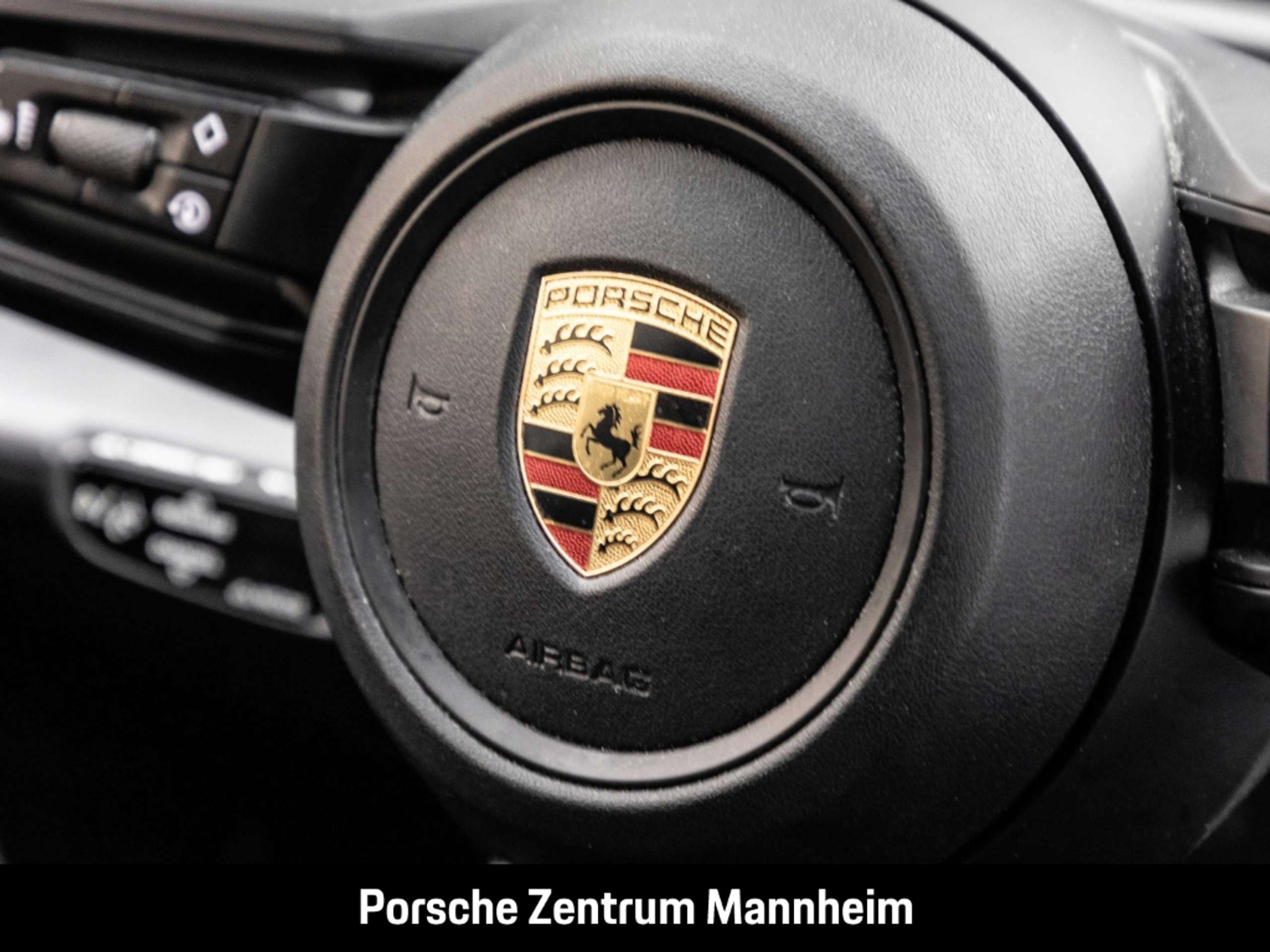 Porsche - Taycan