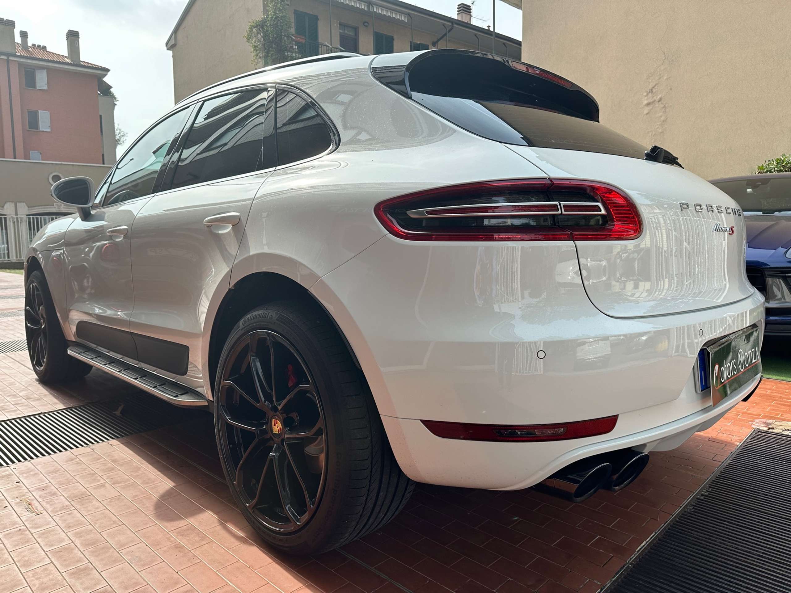 Porsche - Macan