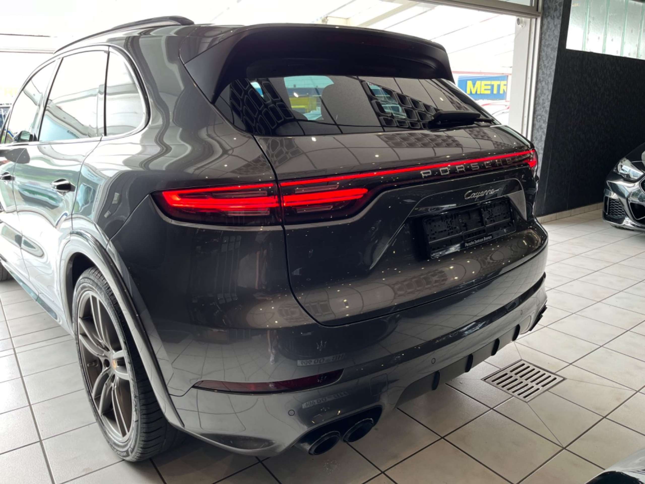 Porsche - Cayenne