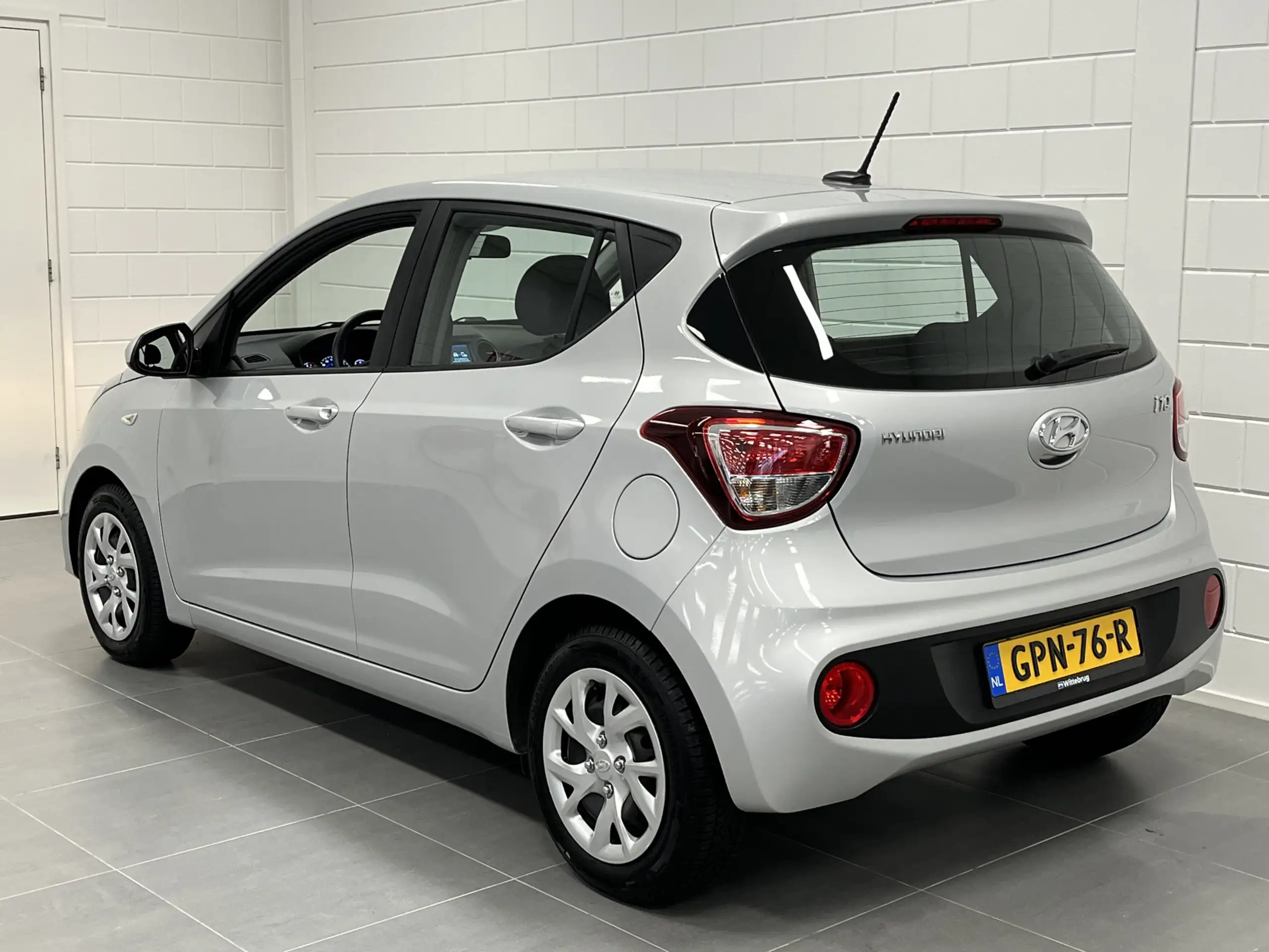 Hyundai - i10