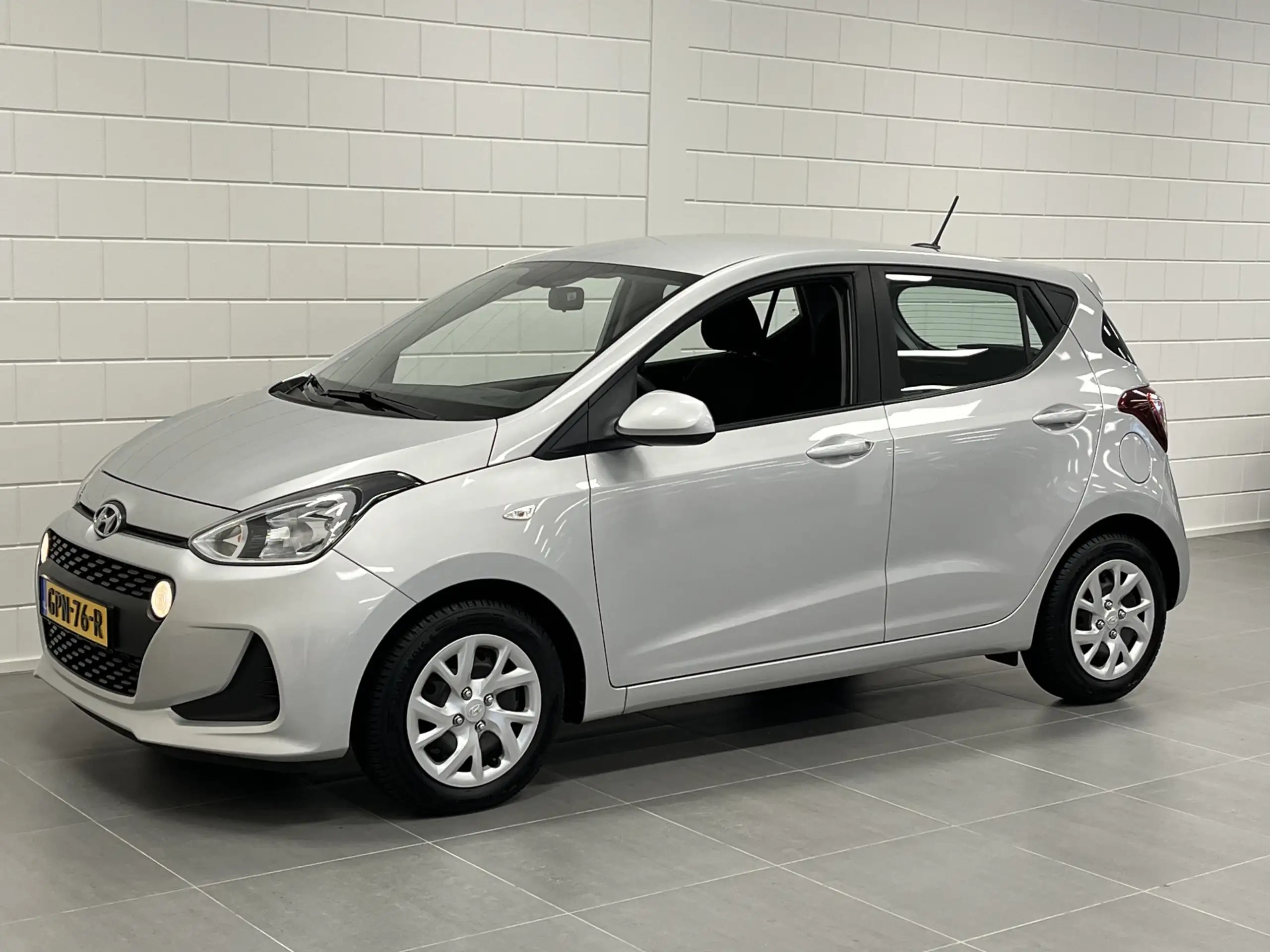 Hyundai - i10