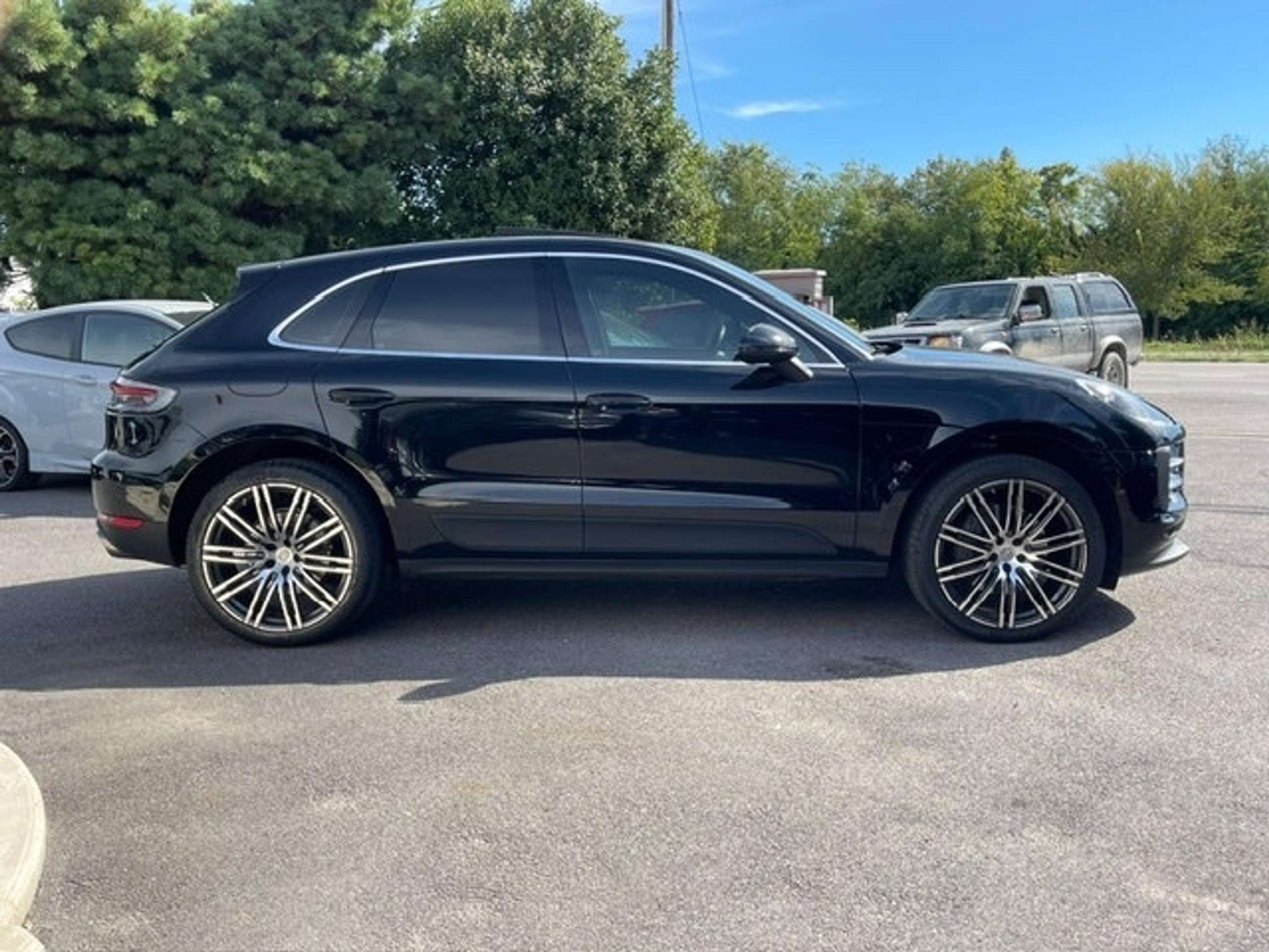 Porsche - Macan