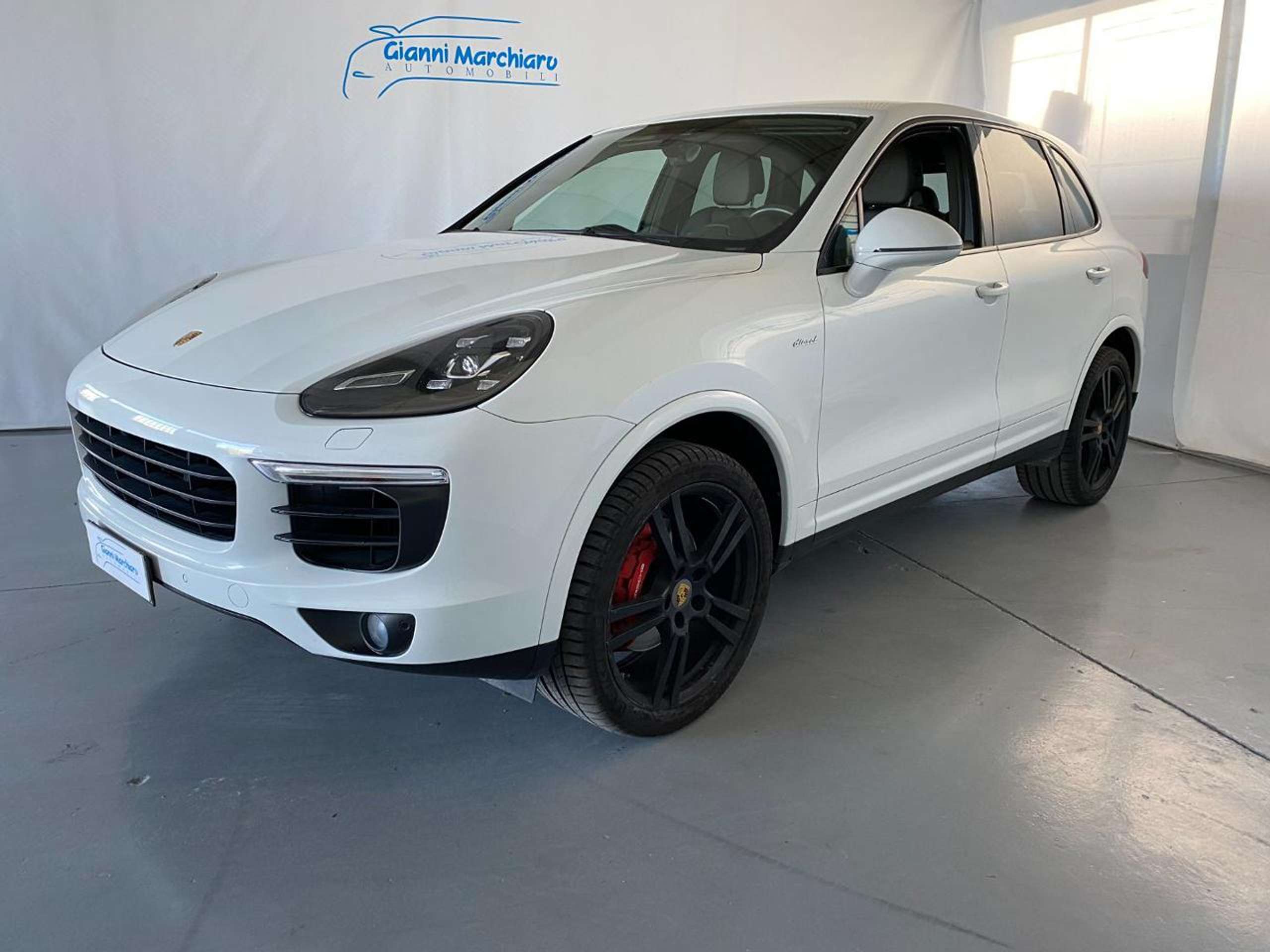 Porsche - Cayenne