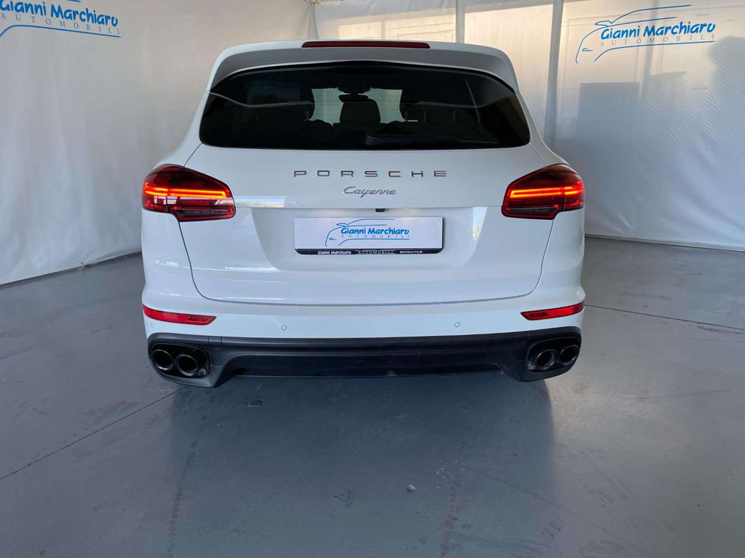 Porsche - Cayenne