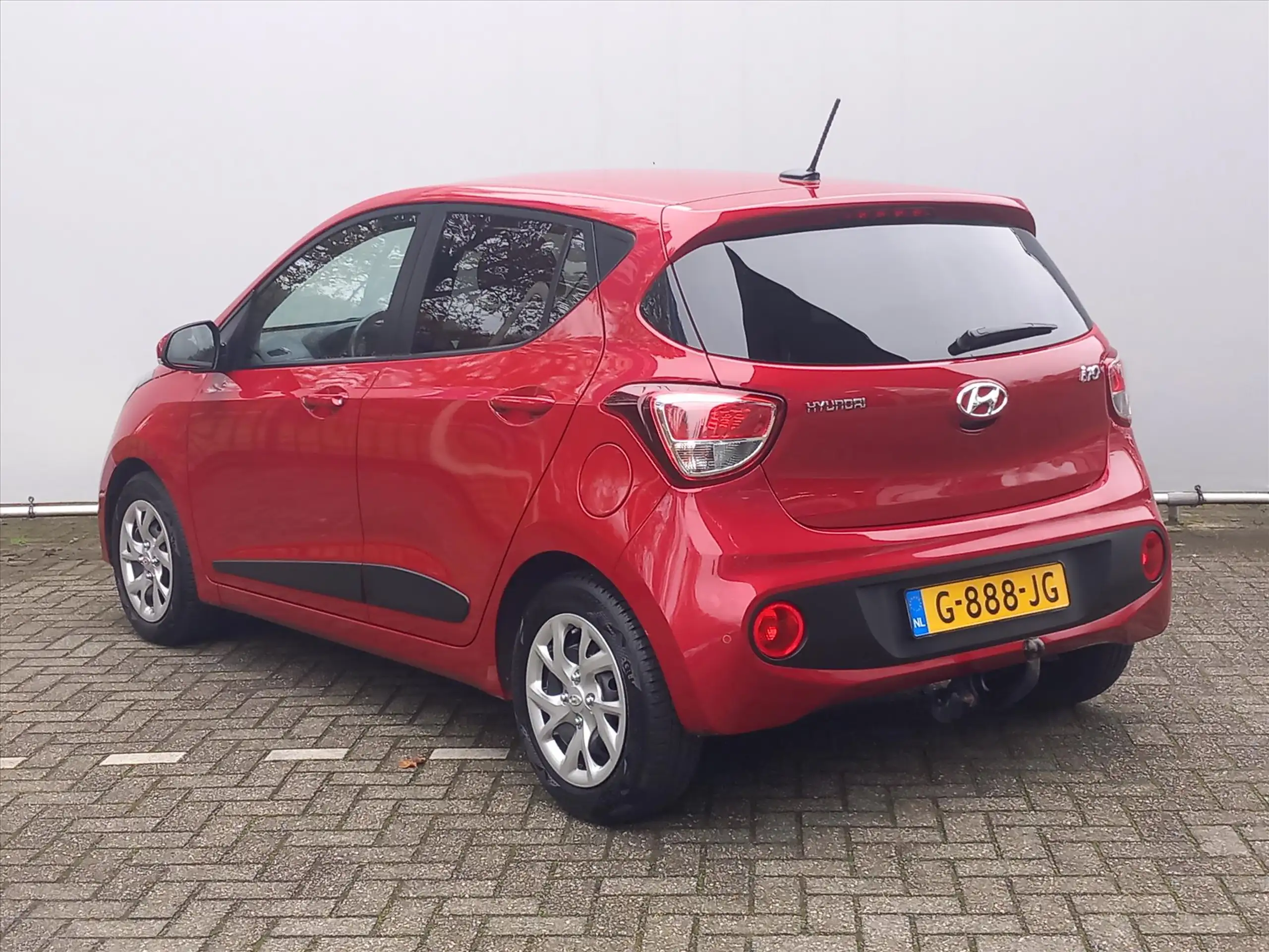 Hyundai - i10