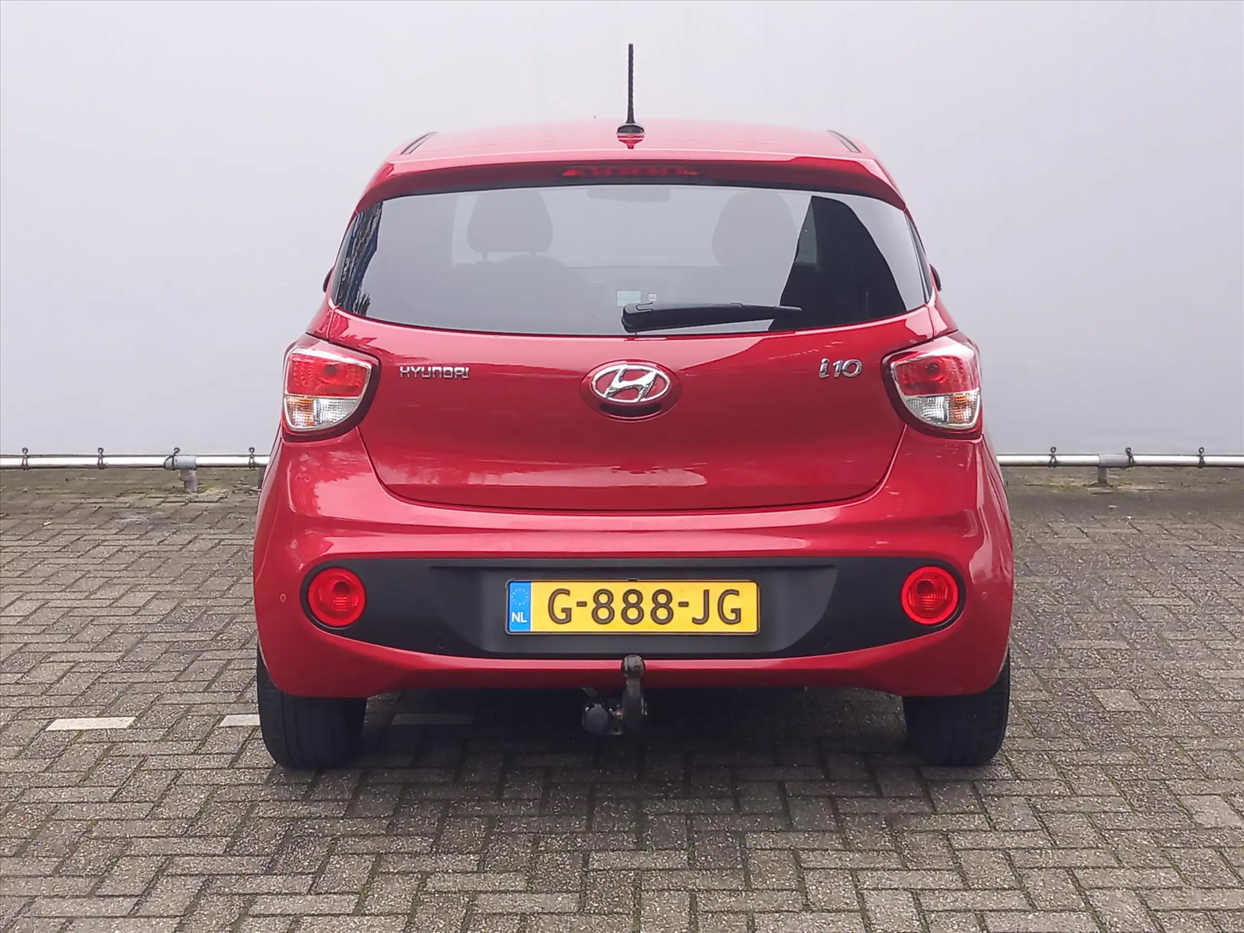 Hyundai - i10