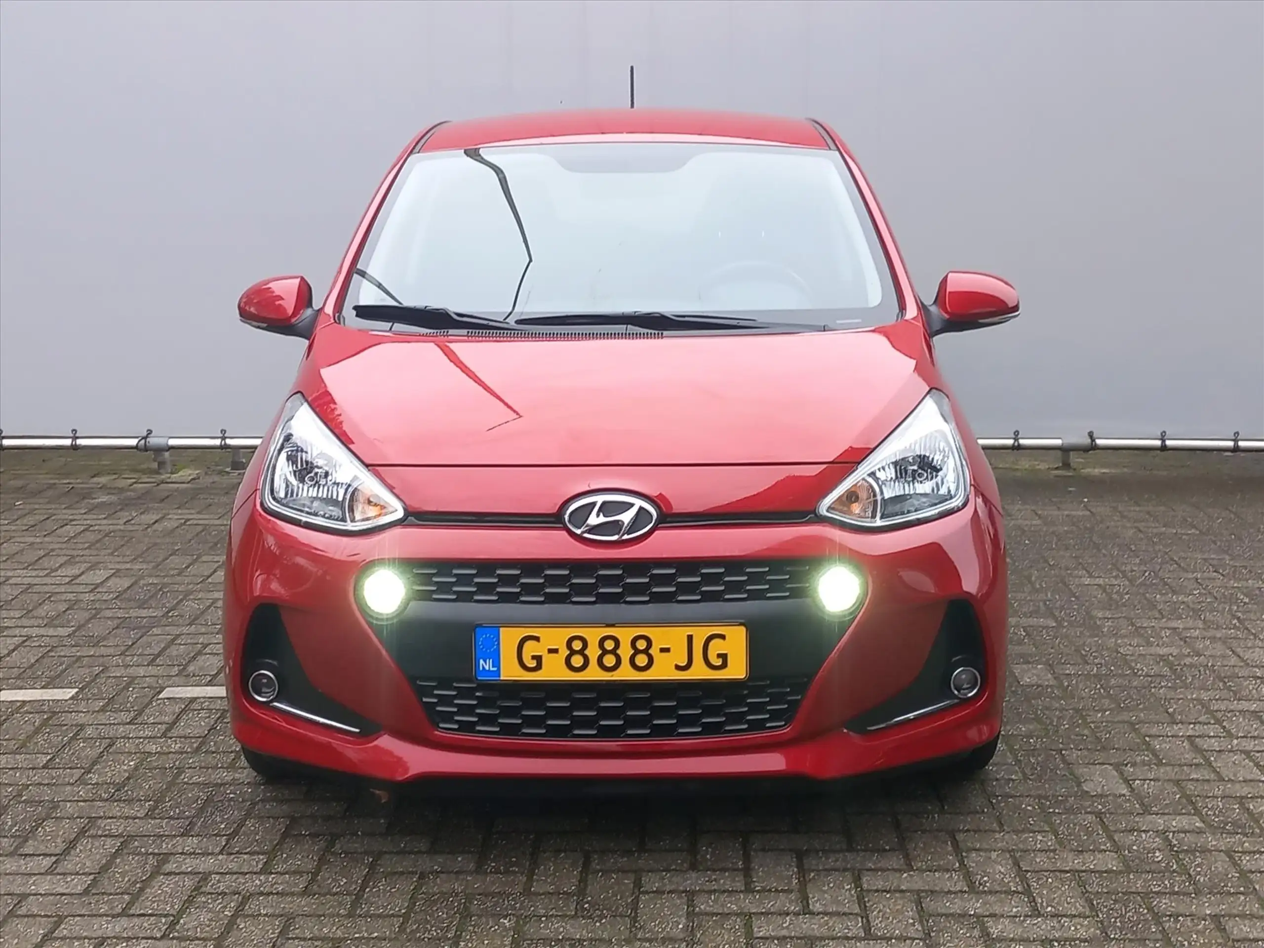 Hyundai - i10