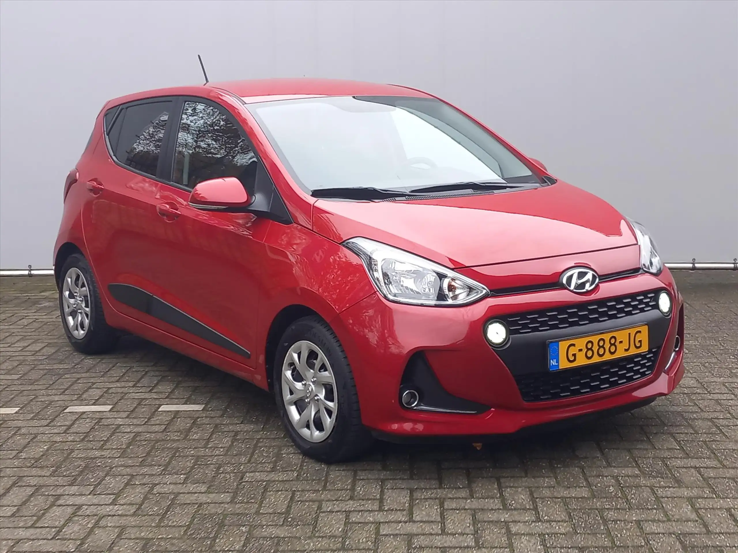 Hyundai - i10